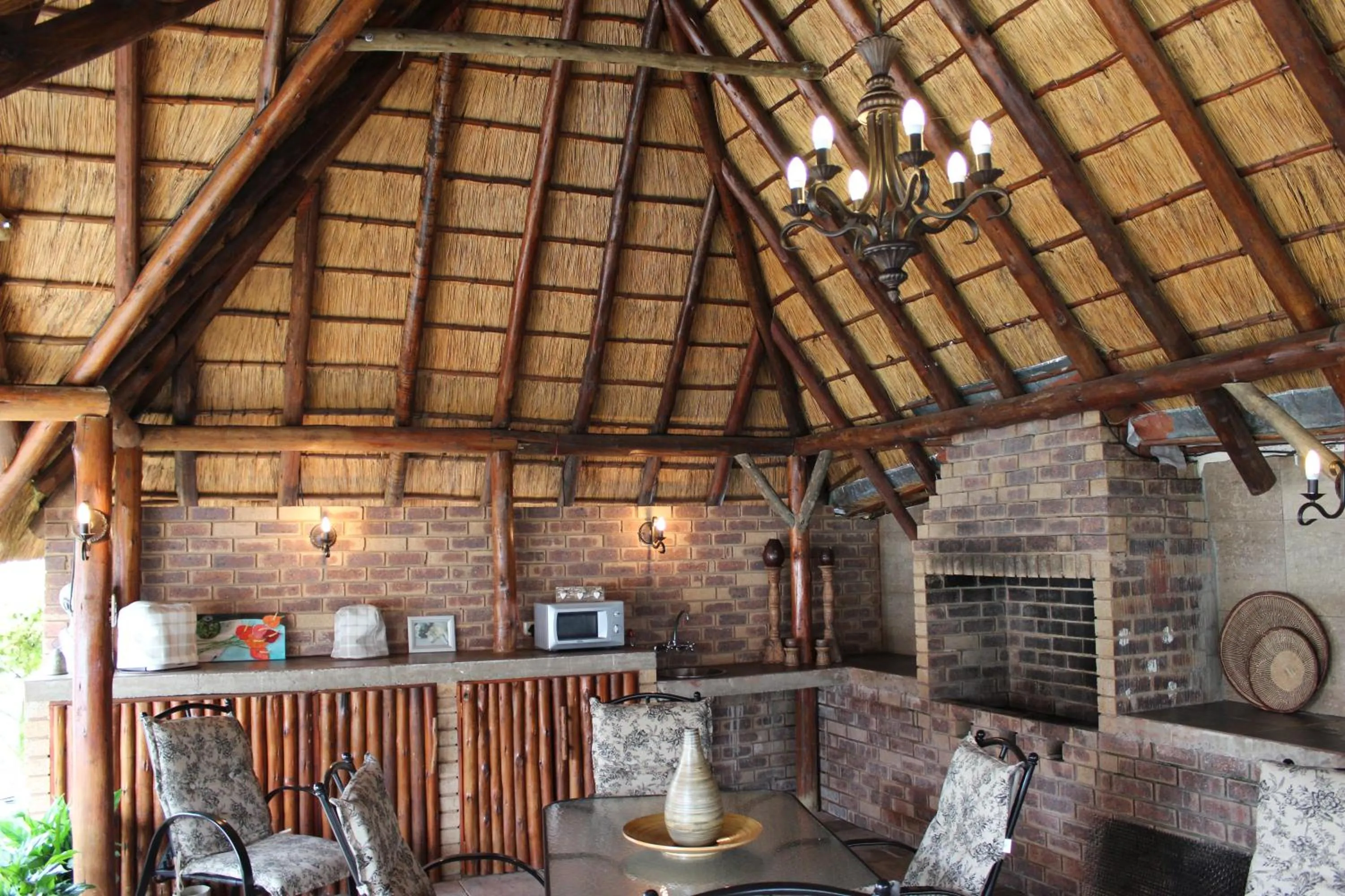 Restaurant/places to eat in Almost Heaven