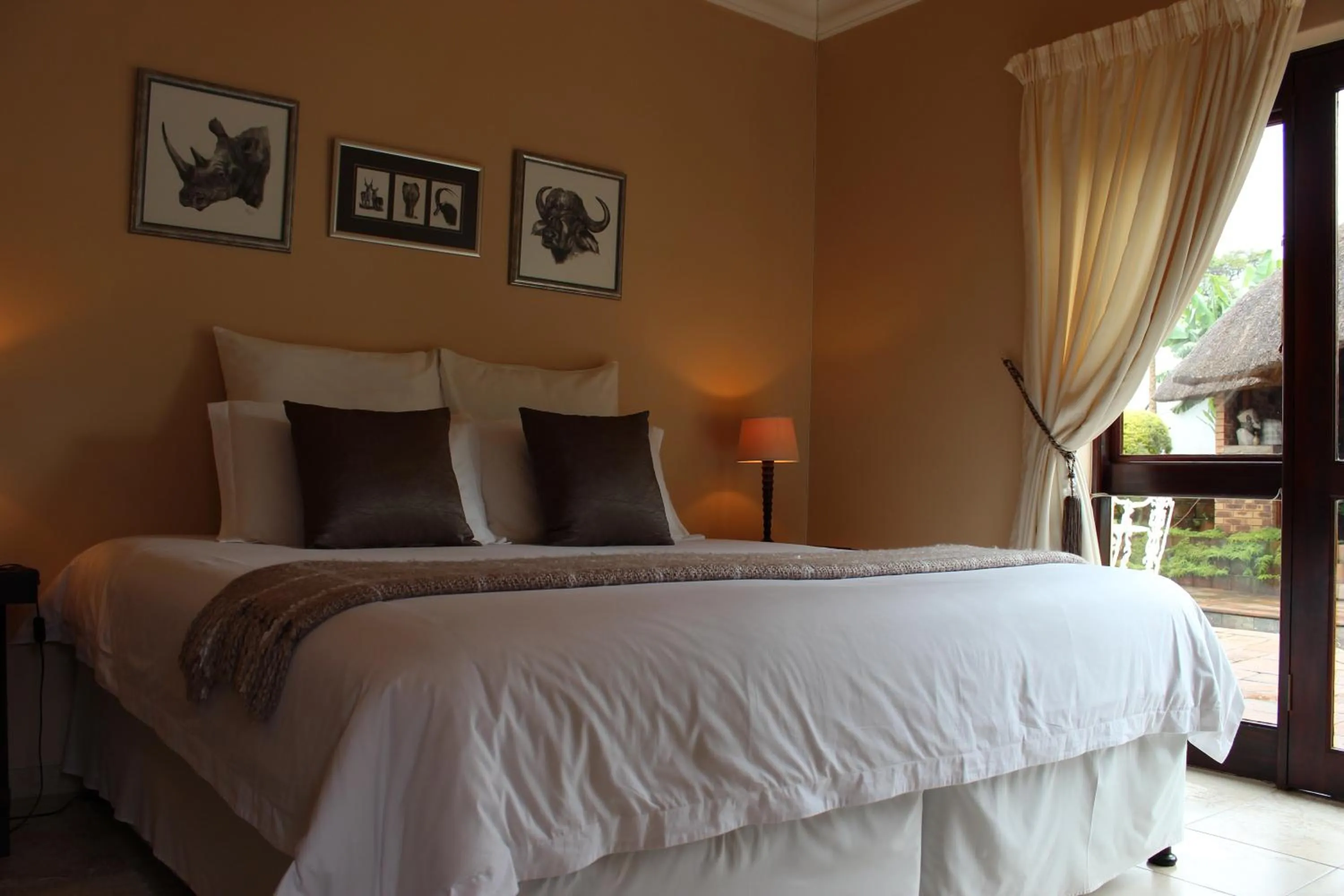 Photo of the whole room, Bed in Almost Heaven