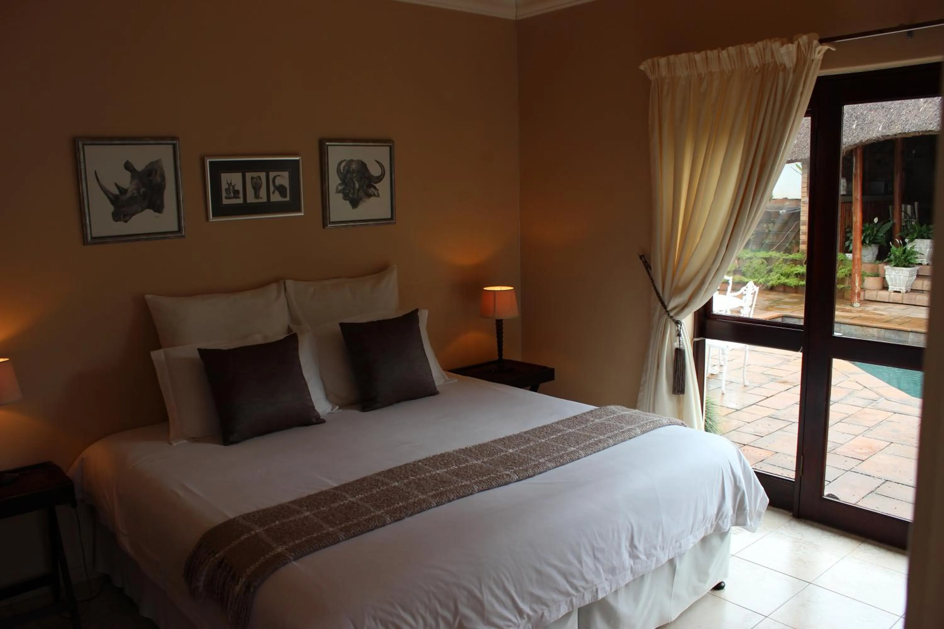 Photo of the whole room, Bed in Almost Heaven