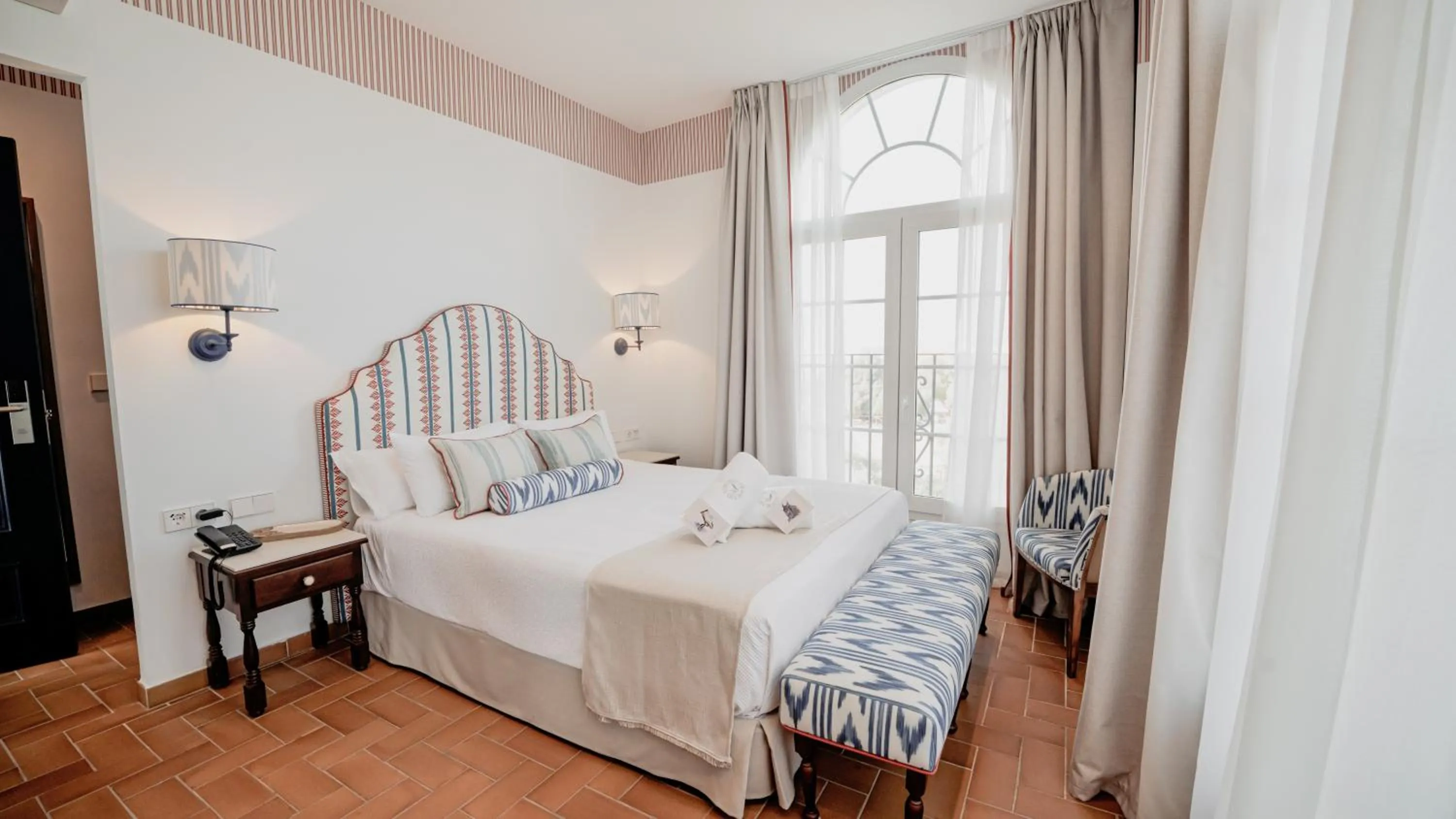 Bed in Hotel Toruño del Rocío