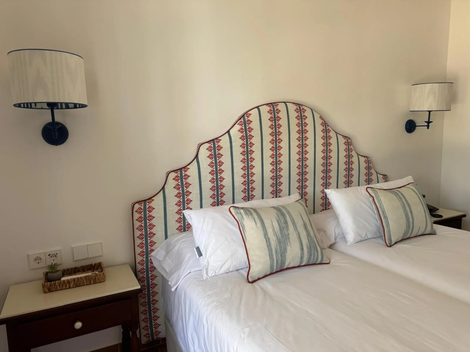Decorative detail, Bed in Hotel Toruño del Rocío