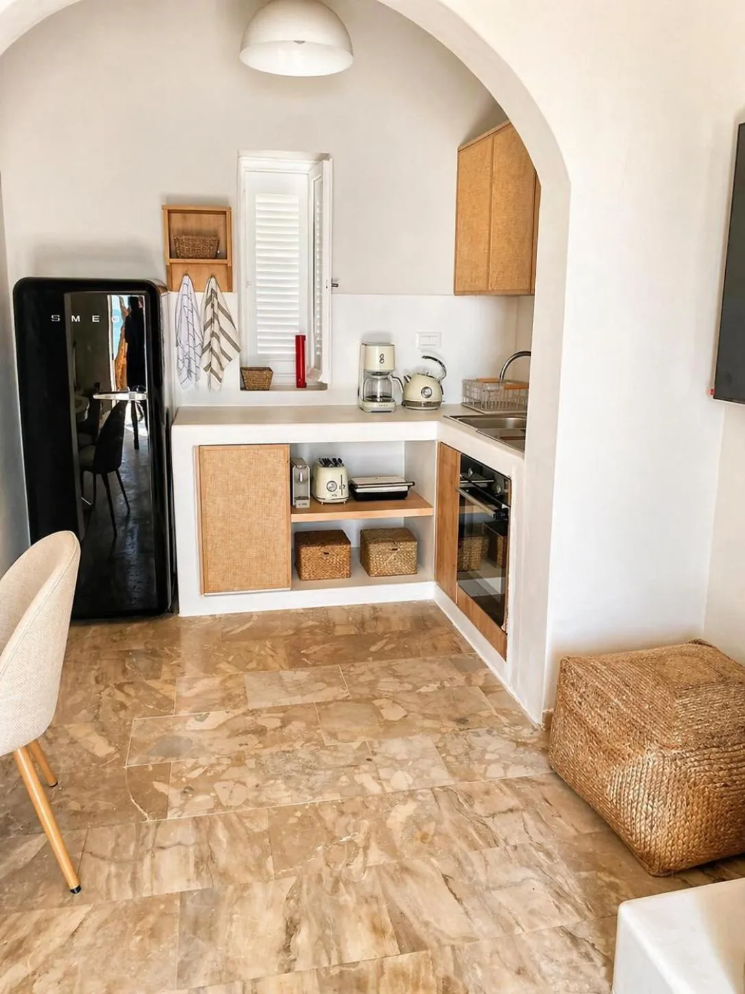 Beachfront Apartments in Ierapetra Ferma Apothikes