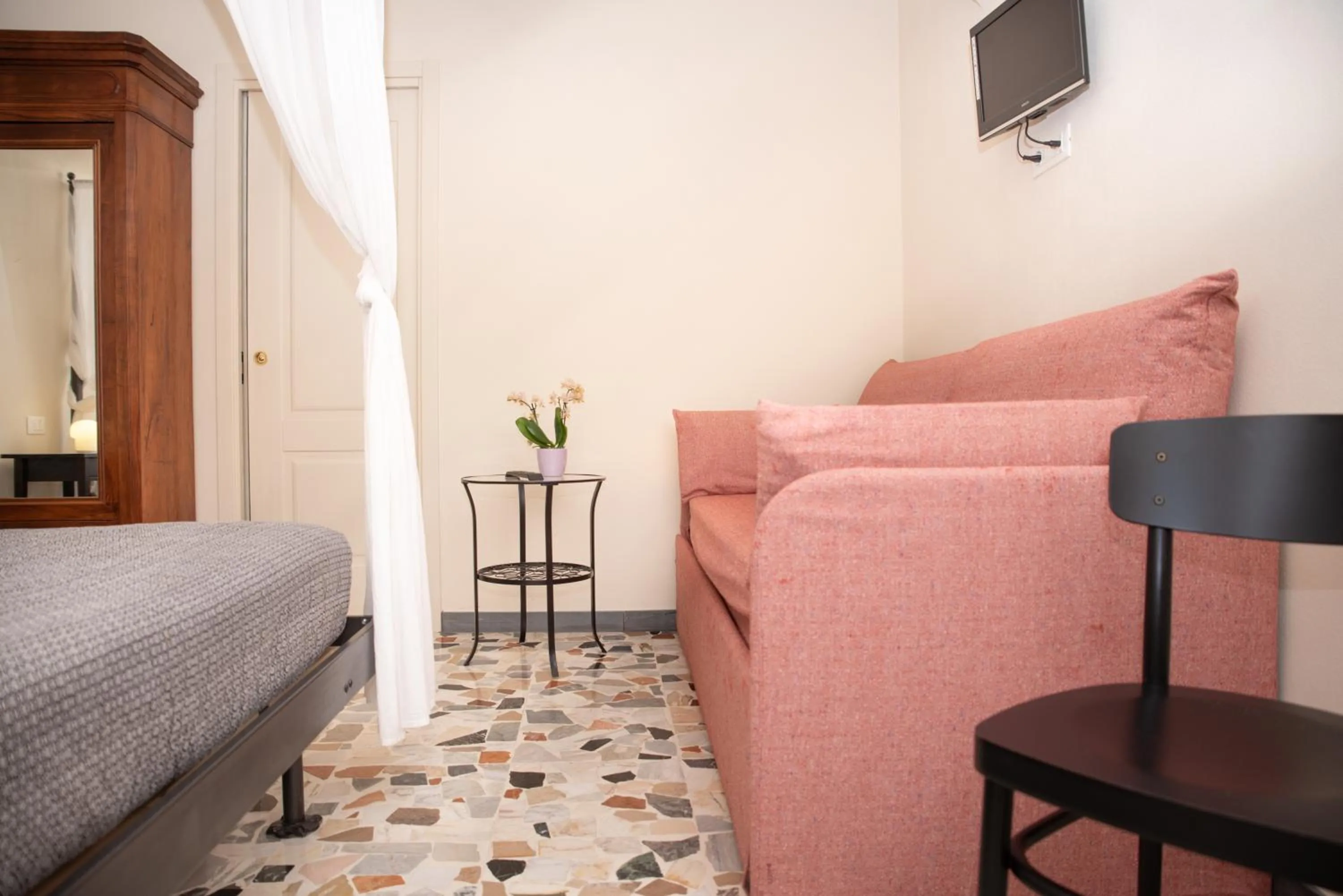 Bedroom, Bed in U Campanin