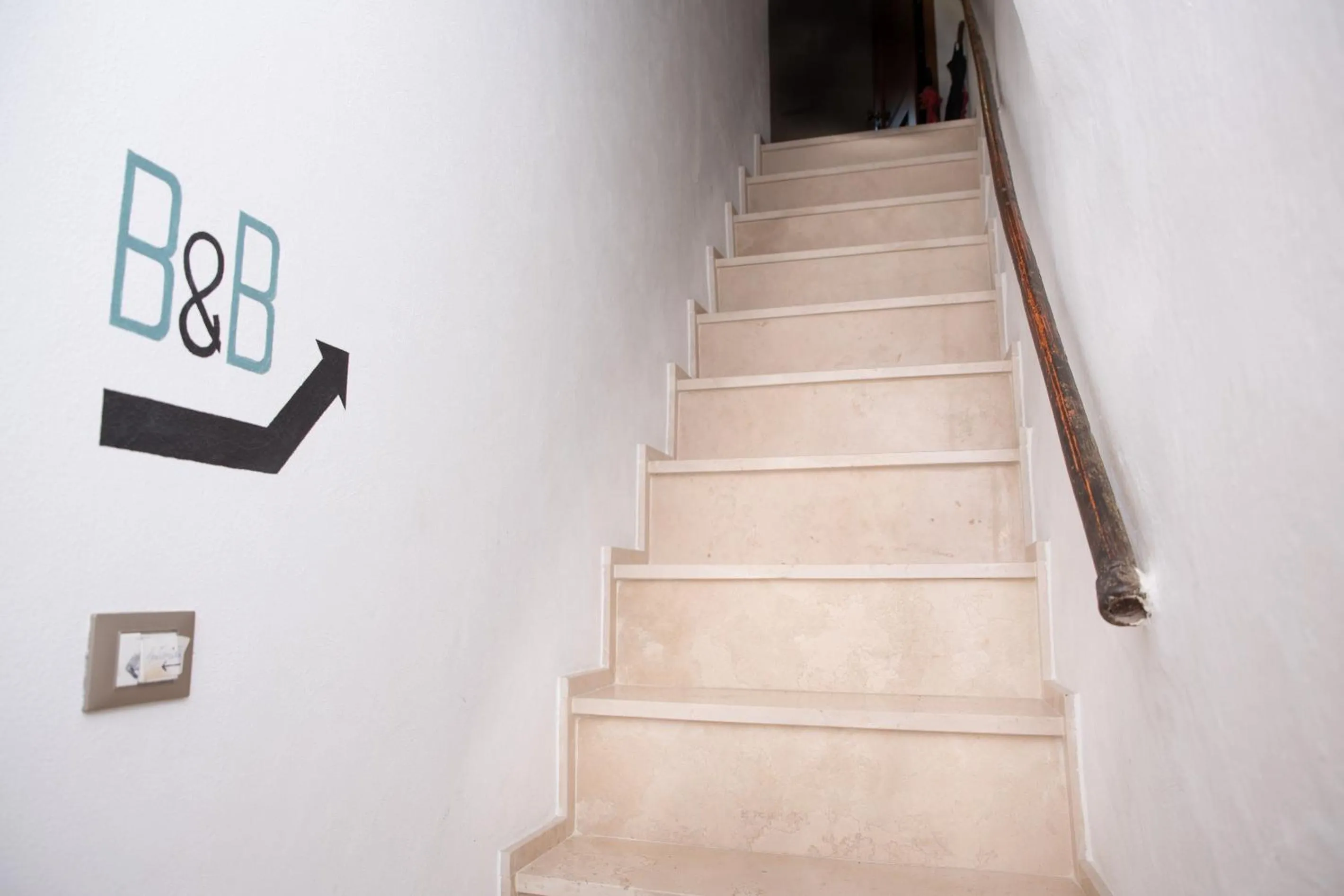 Facade/entrance in U Campanin