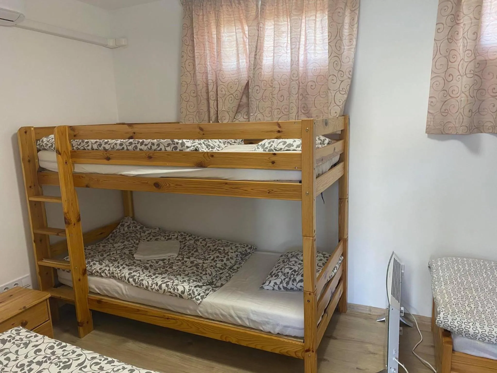 Bedroom, Bed in La Curia Panzió