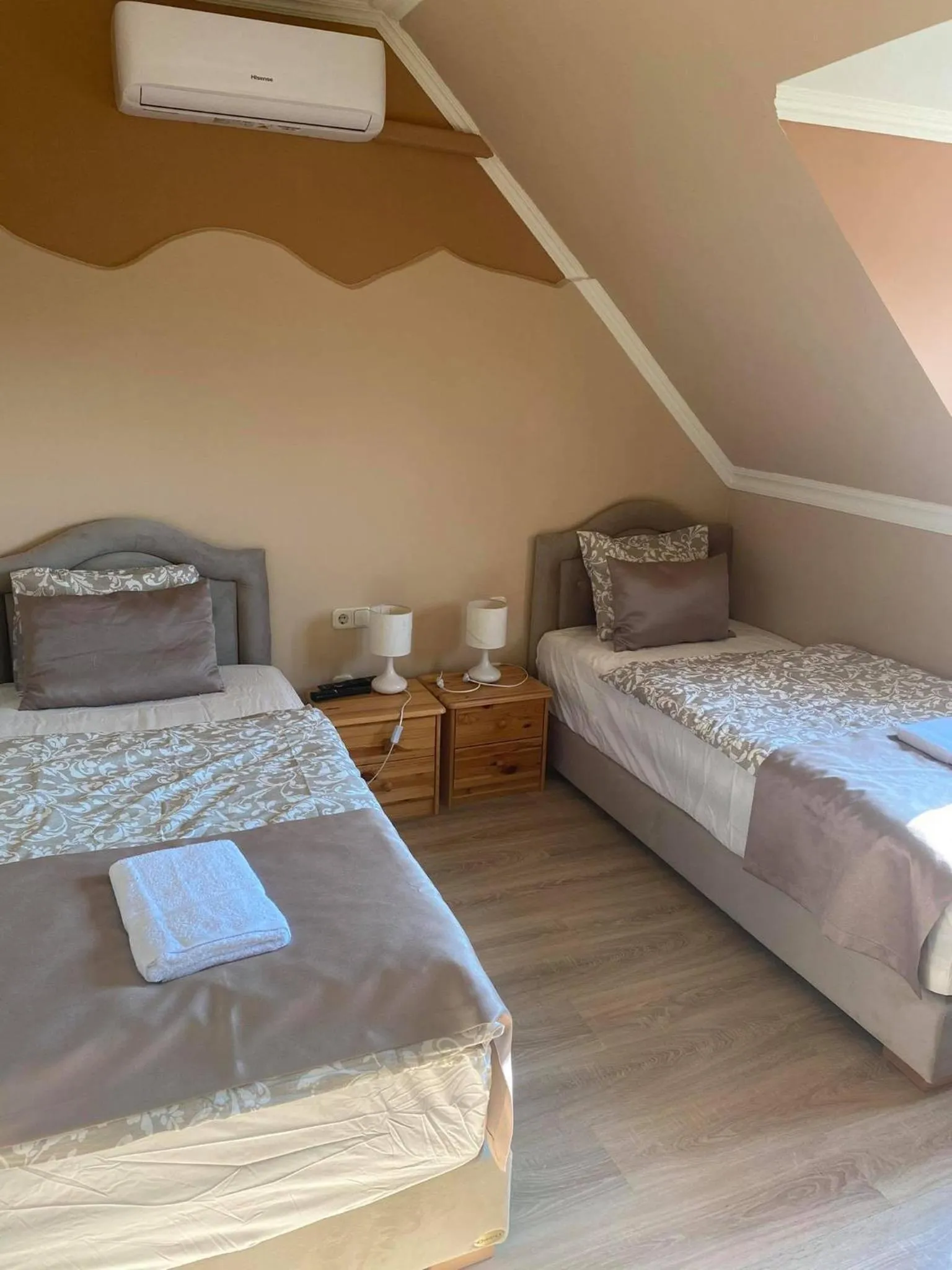 Bed in La Curia Panzió