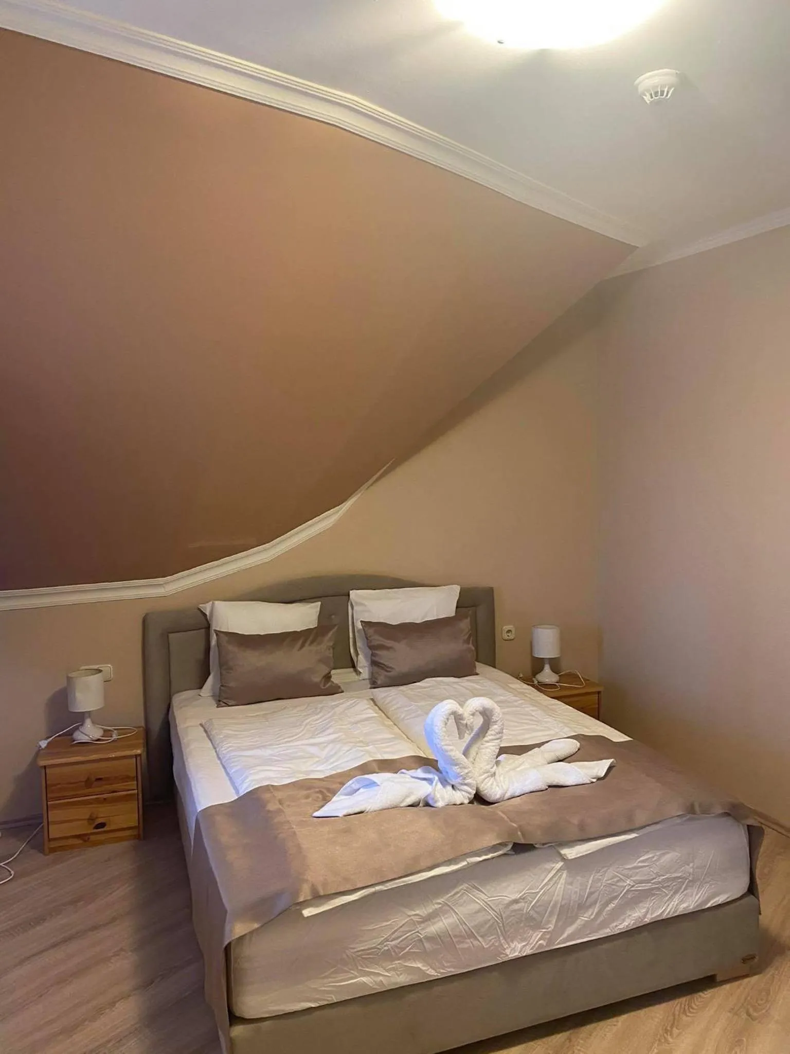 Bed in La Curia Panzió