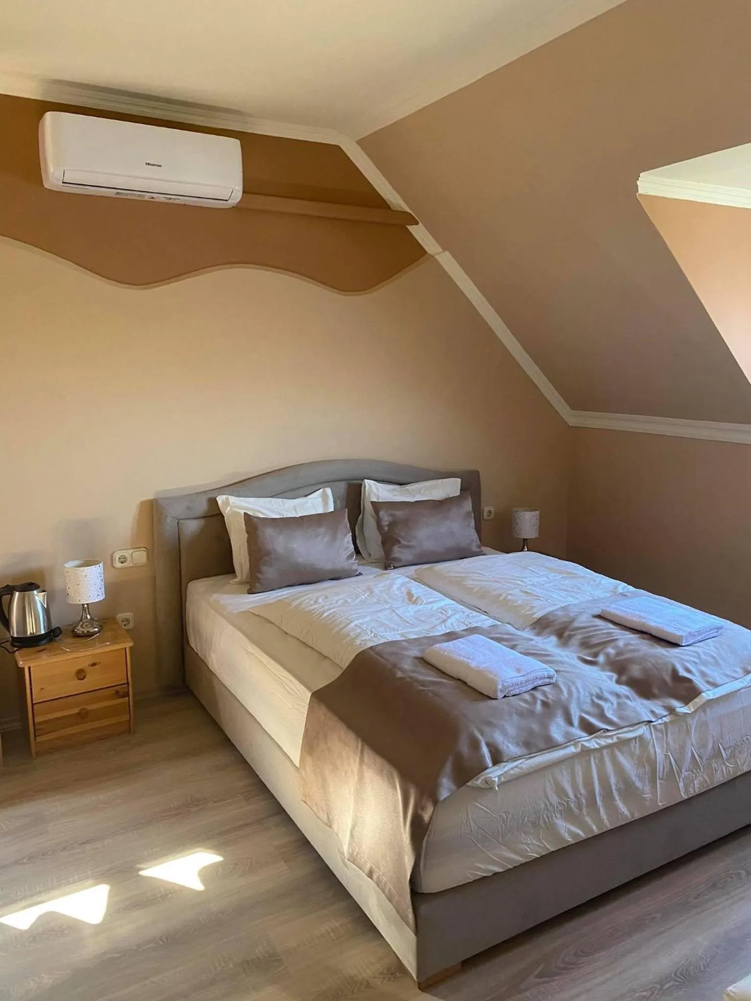 Bed in La Curia Panzió