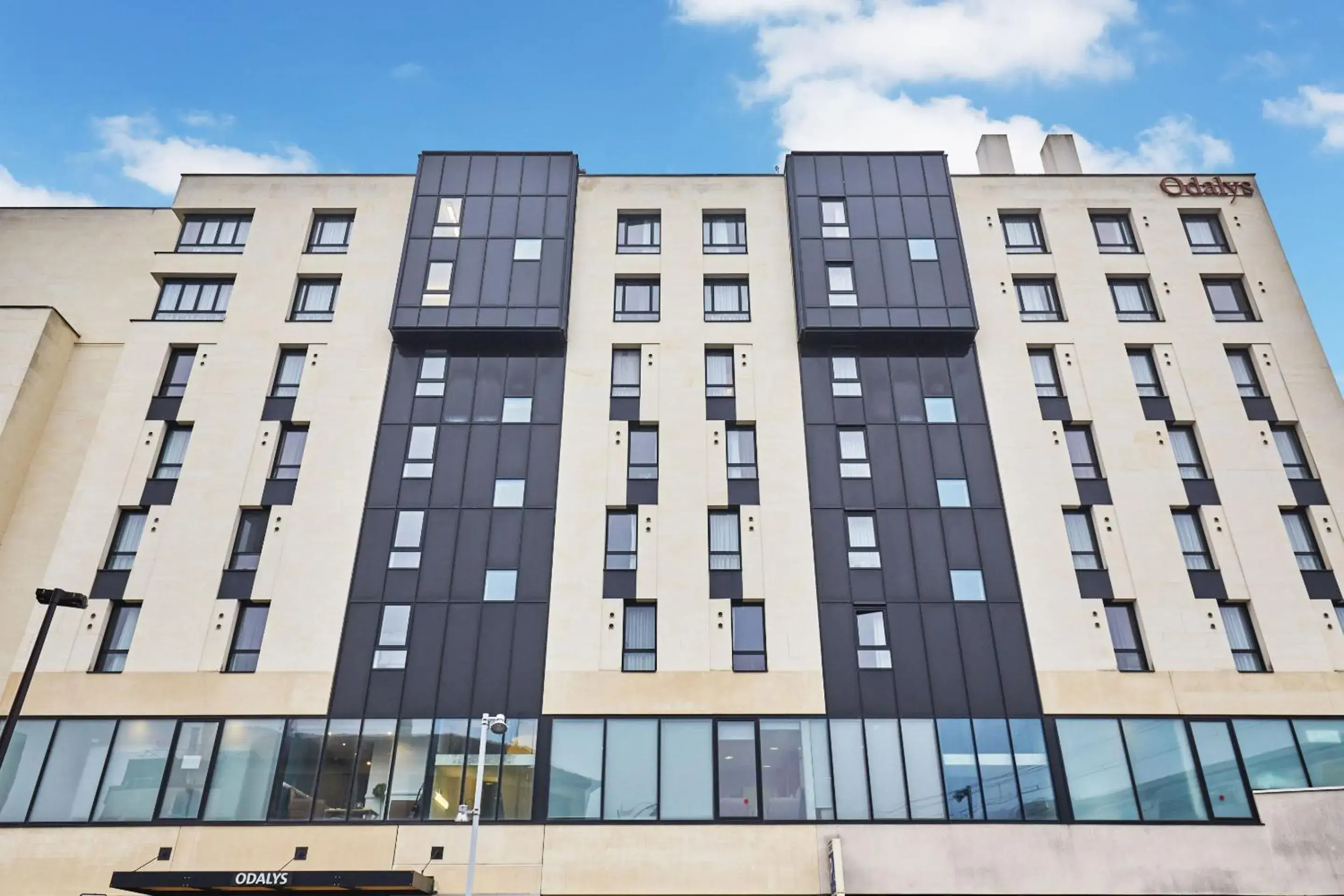 Property building in Résidence Odalys Paris Rueil Property building in Résidence Odalys Paris Rueil