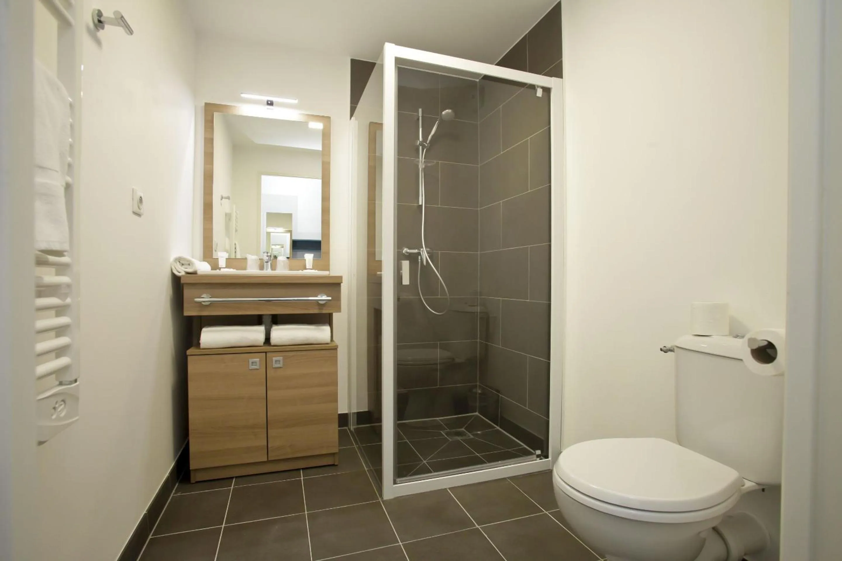 Bathroom in Résidence Odalys Paris Rueil