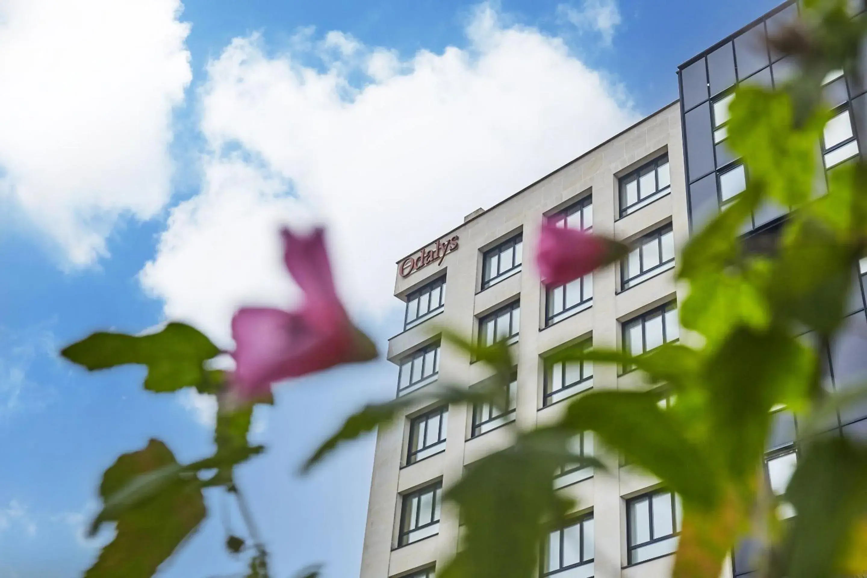 Property building in Résidence Odalys Paris Rueil Property building in Résidence Odalys Paris Rueil