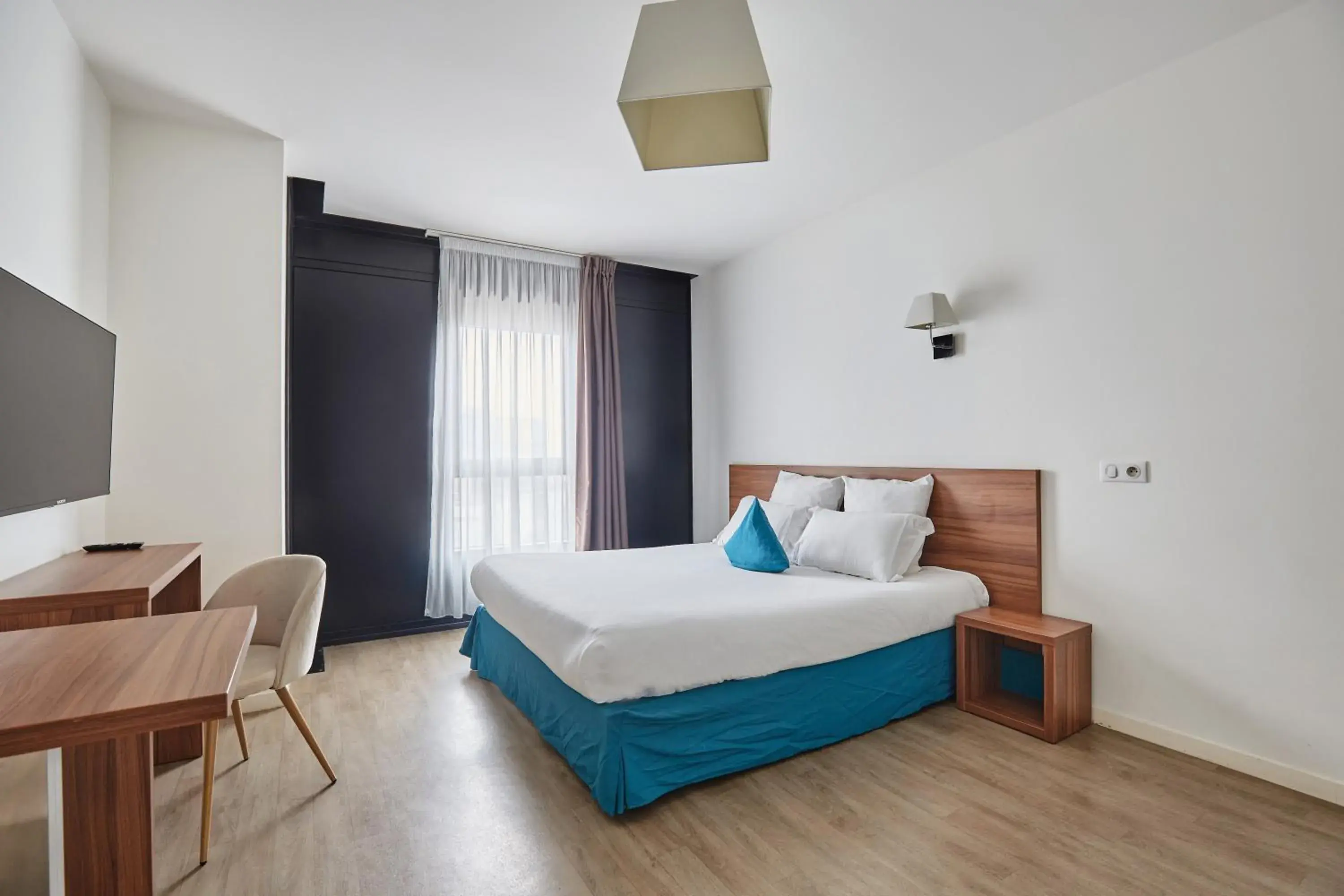 Bedroom, Bed in Résidence Odalys Paris Rueil Bedroom, Bed in Résidence Odalys Paris Rueil