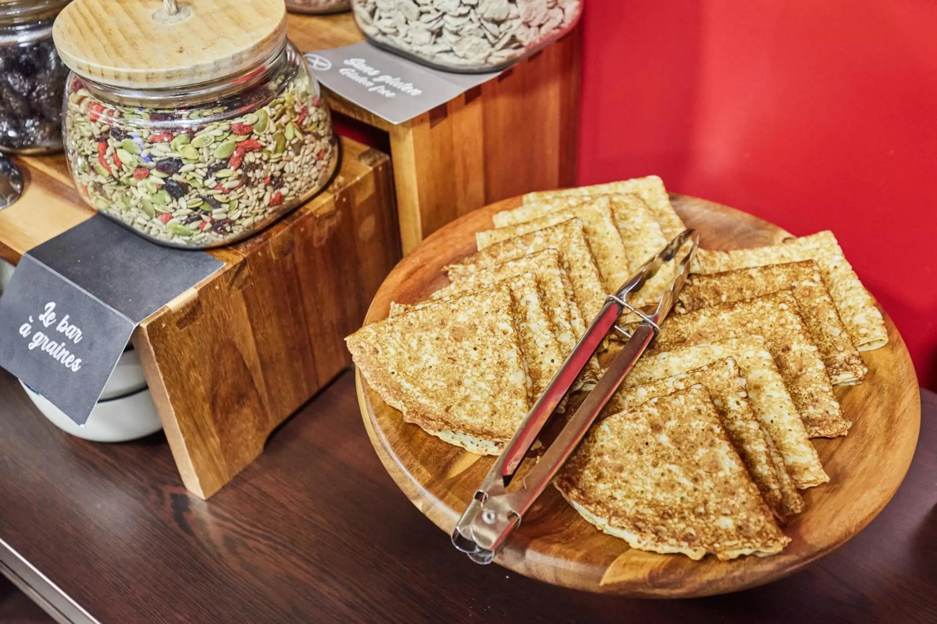 Breakfast in Appart'hôtel Odalys City Campus - Paris Rueil Malmaison Breakfast in Appart'hôtel Odalys City Campus - Paris Rueil Malmaison