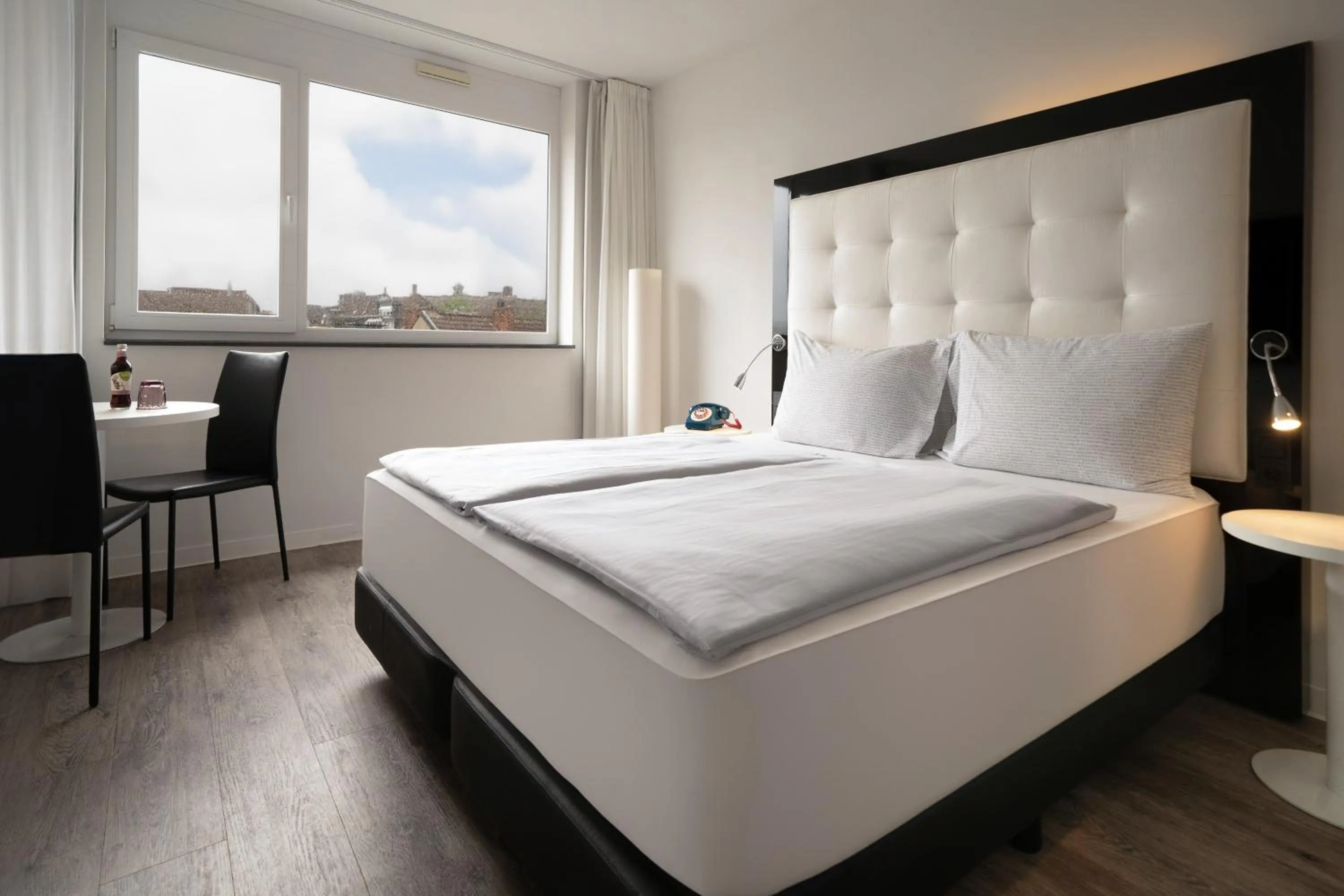 Bed in INNSiDE by Meliá Aachen
