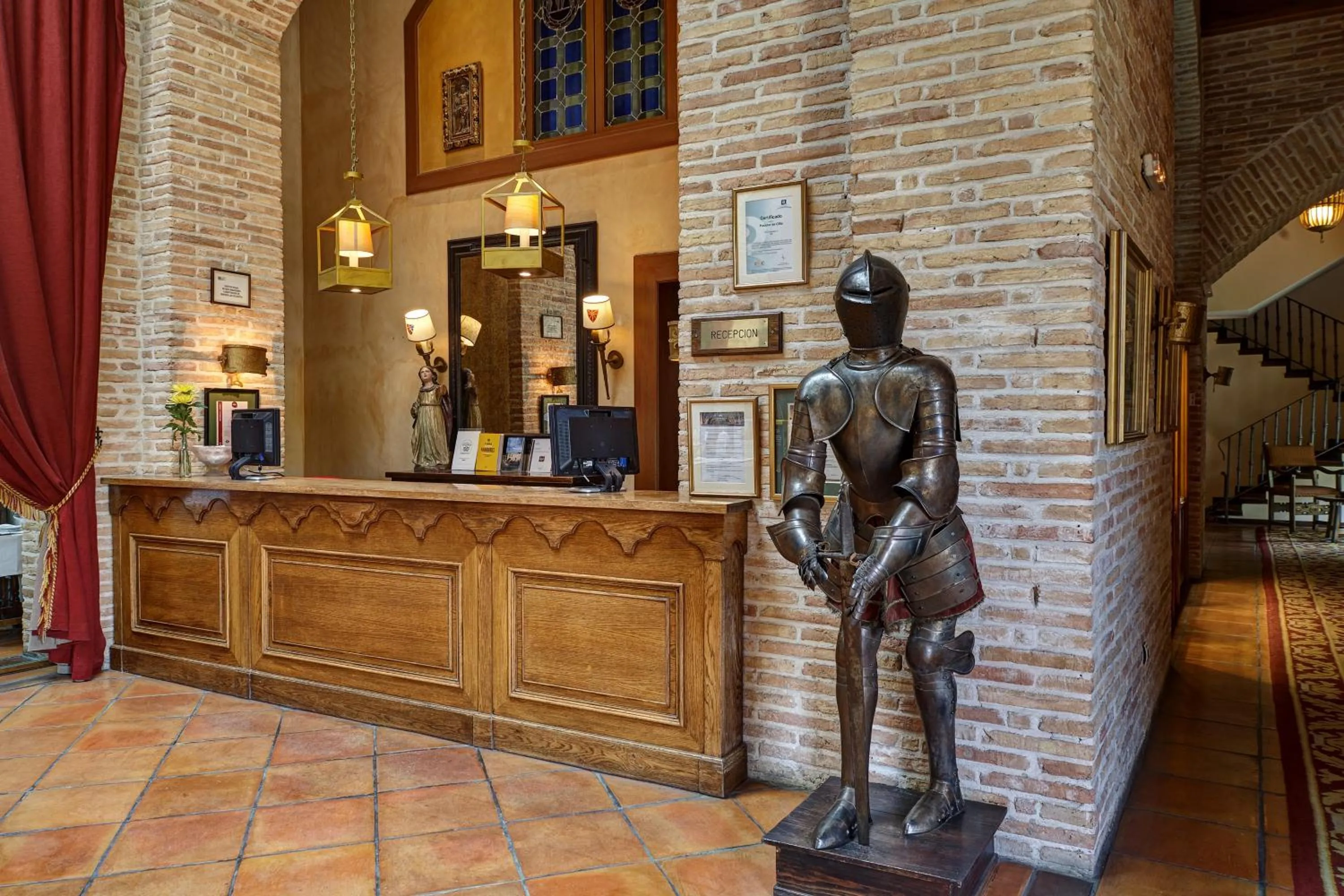 Lobby or reception in Parador de Olite