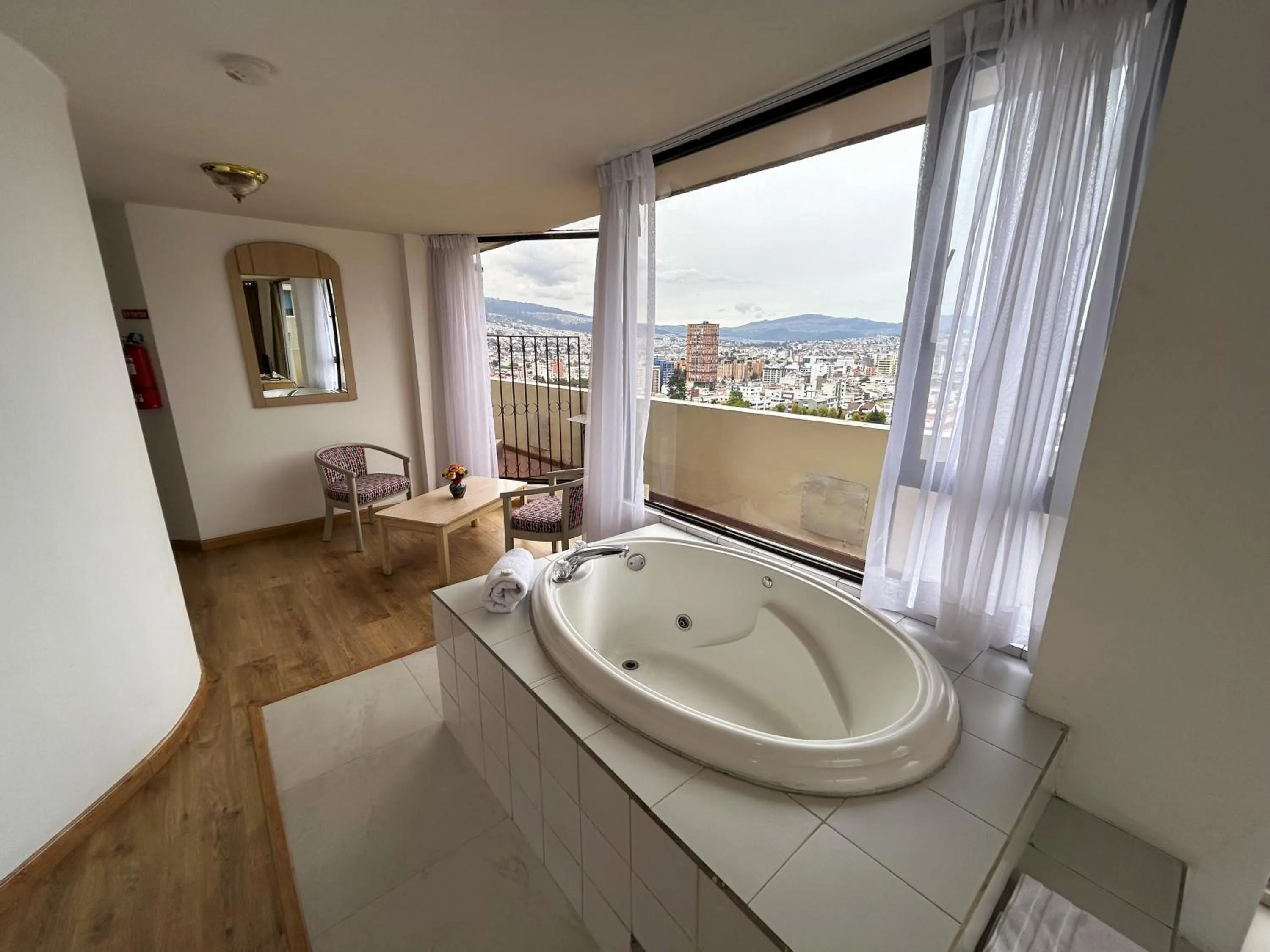 Decorative detail in Stanford Suites Hotel