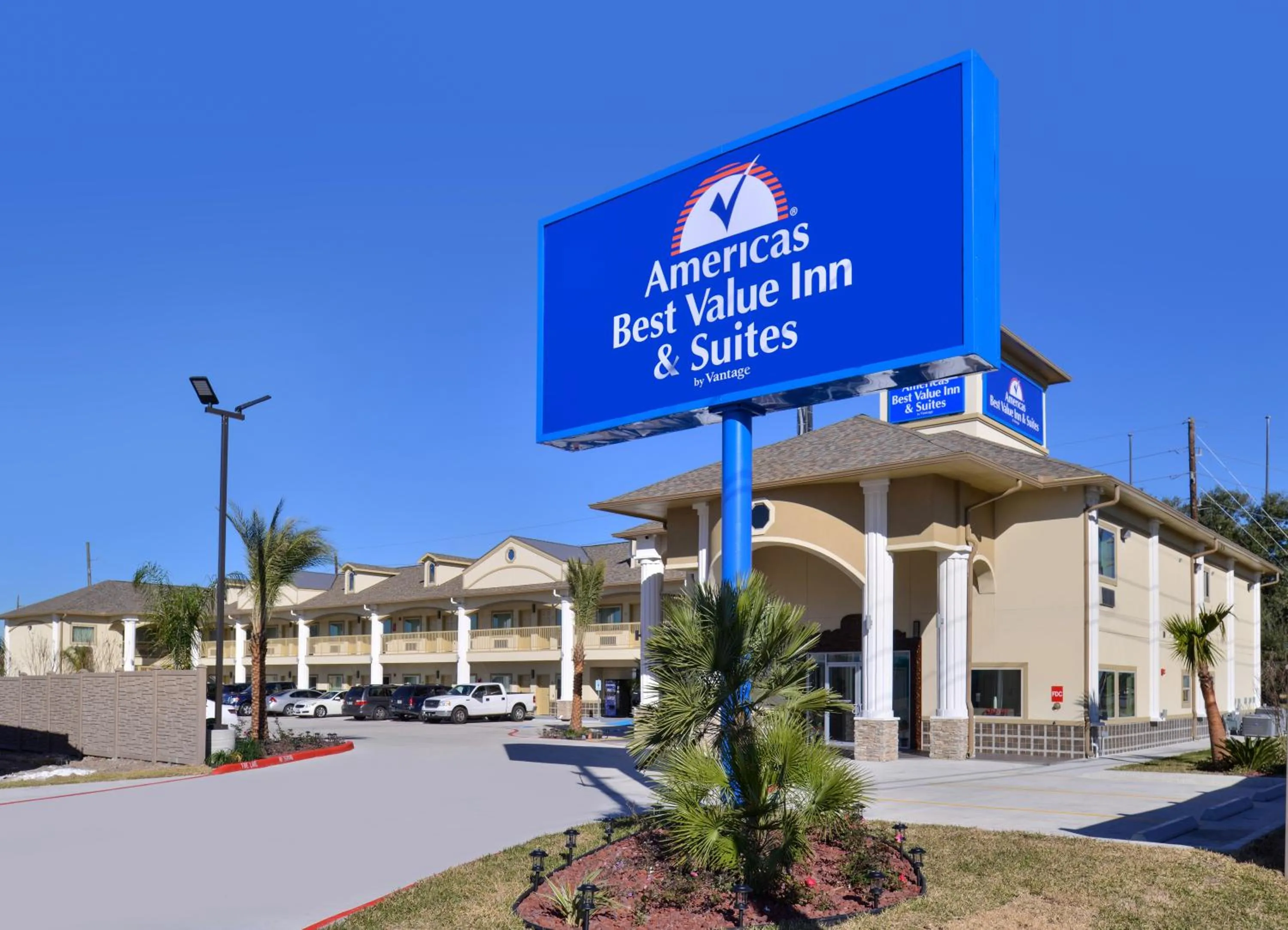 Facade/entrance in Americas Best Value Inn & Suites - Houston/Hwy 6 & Westpark