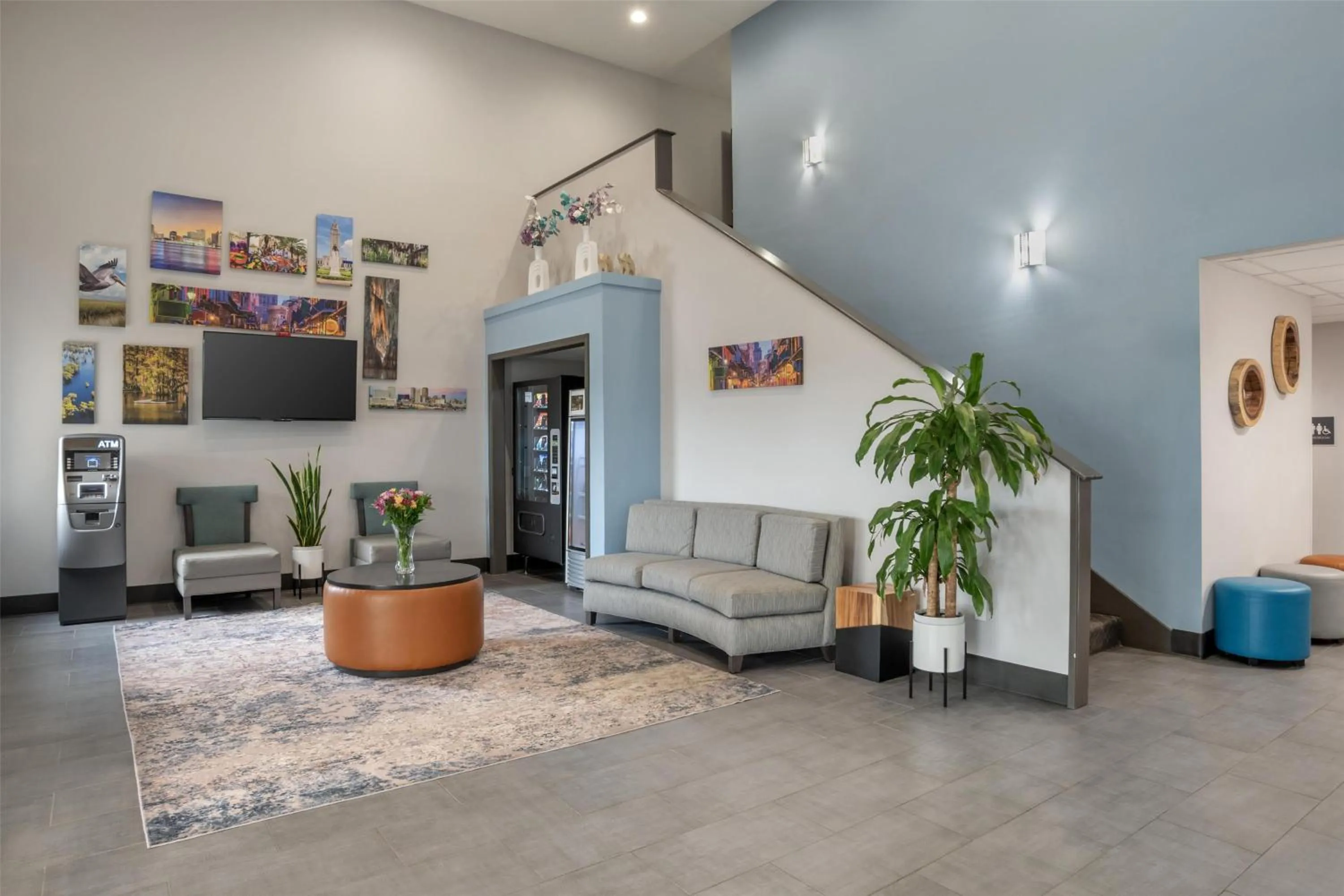 Lobby or reception in SureStay Plus by Best Western St. James Donaldsonville