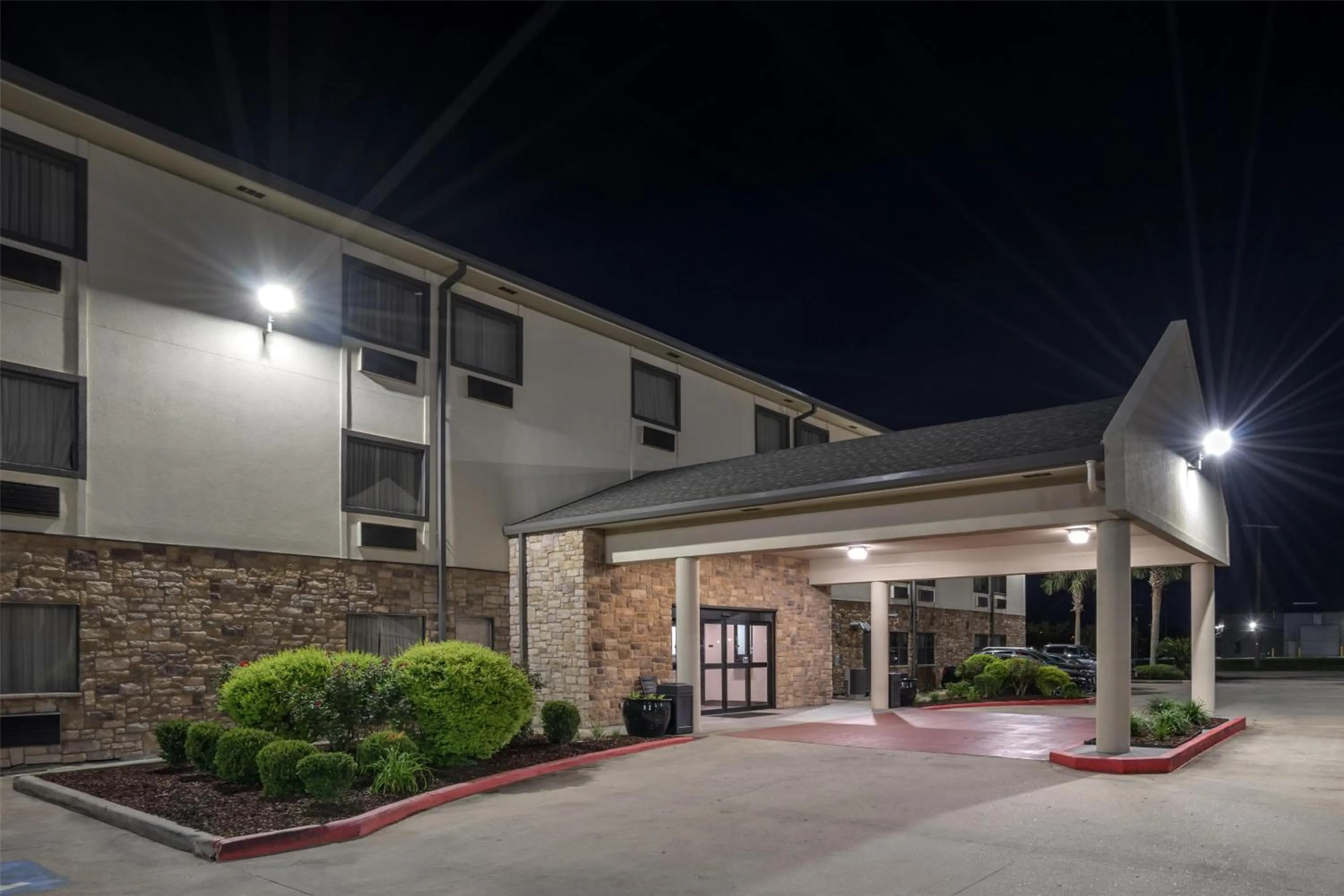 Property building in SureStay Plus by Best Western St. James Donaldsonville