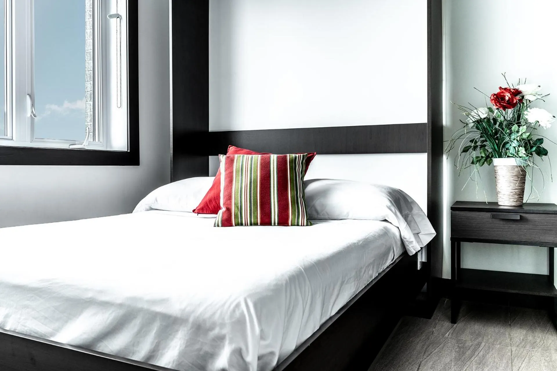 Bed in Cjour Apartments