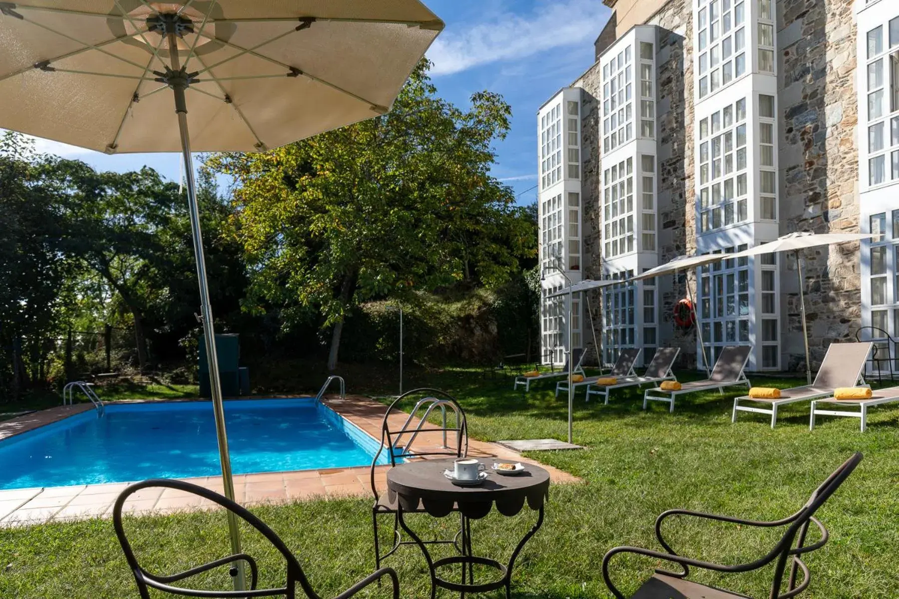 Swimming pool in Parador de Monforte de Lemos Swimming pool in Parador de Monforte de Lemos