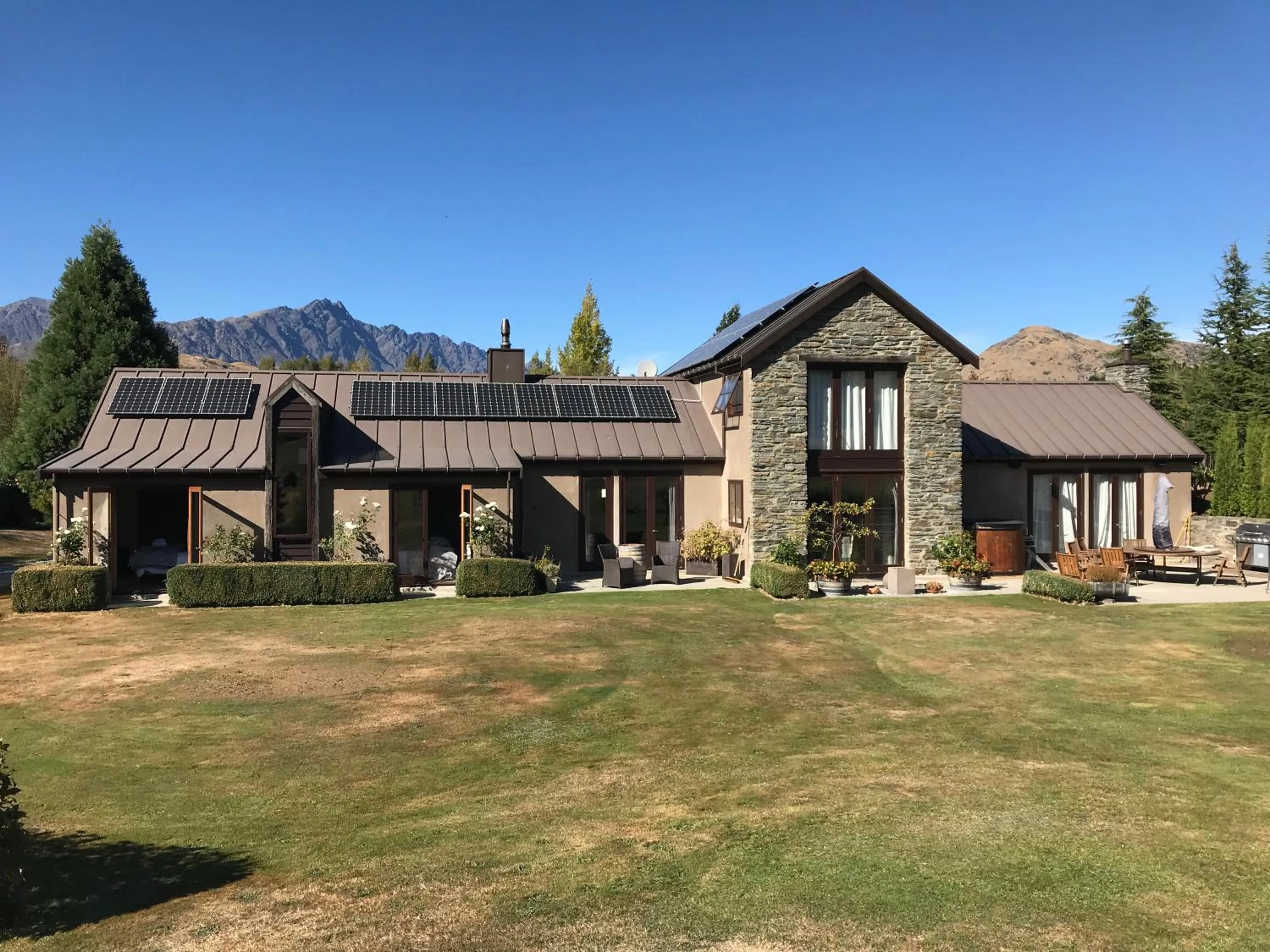 Property building in Three Thirty B & B