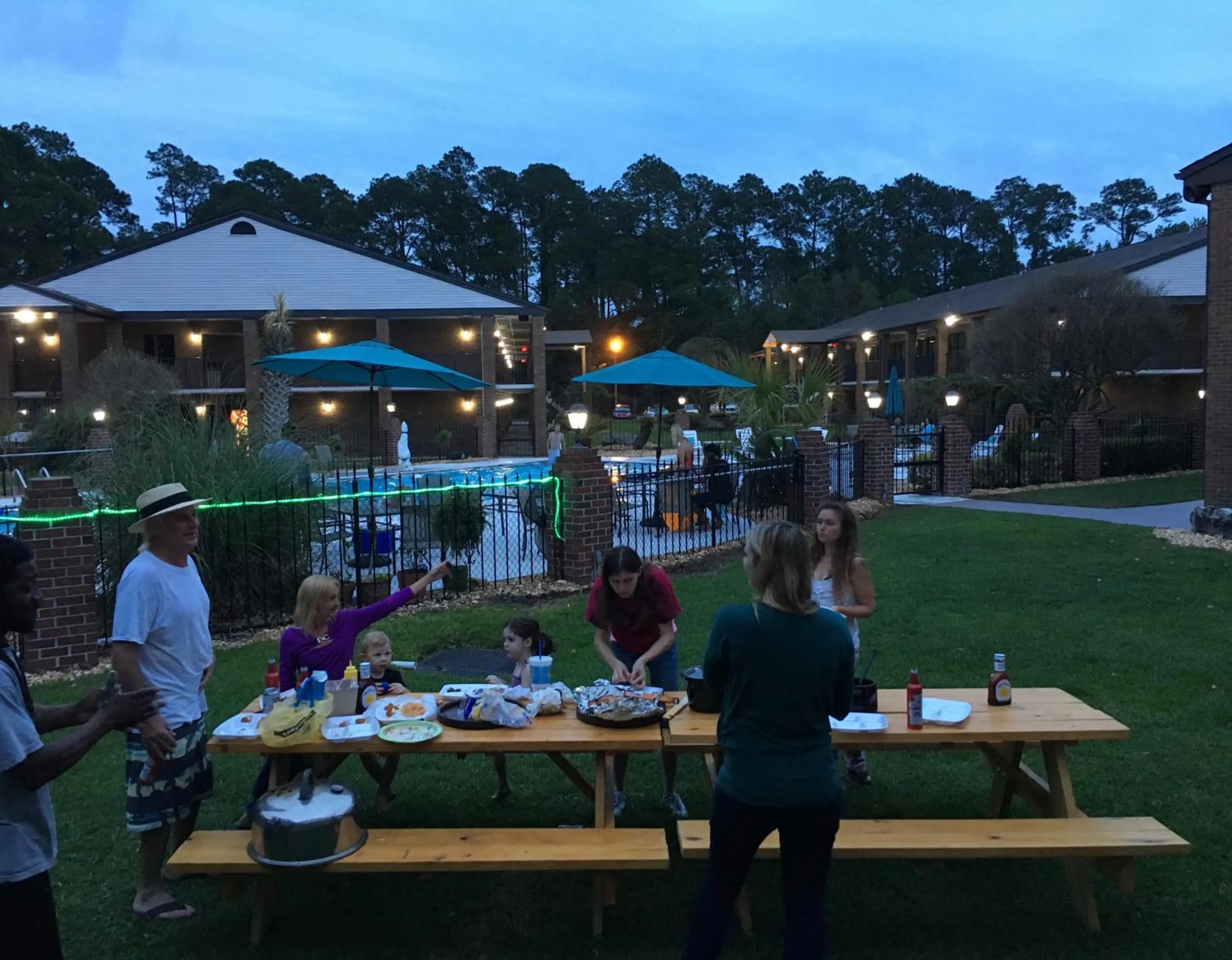 BBQ facilities in At Home Inn - Pensacola