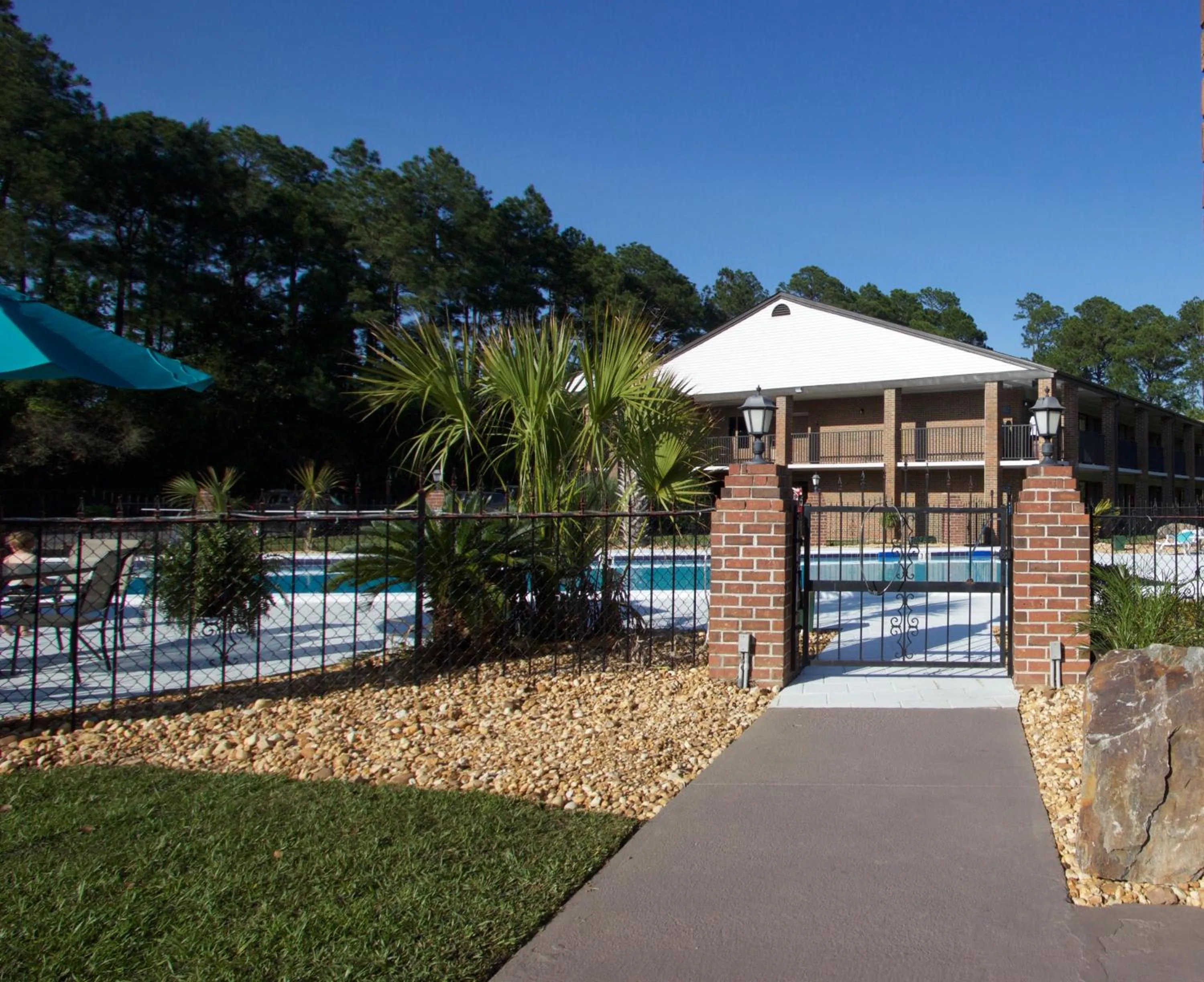 Facade/entrance in At Home Inn - Pensacola