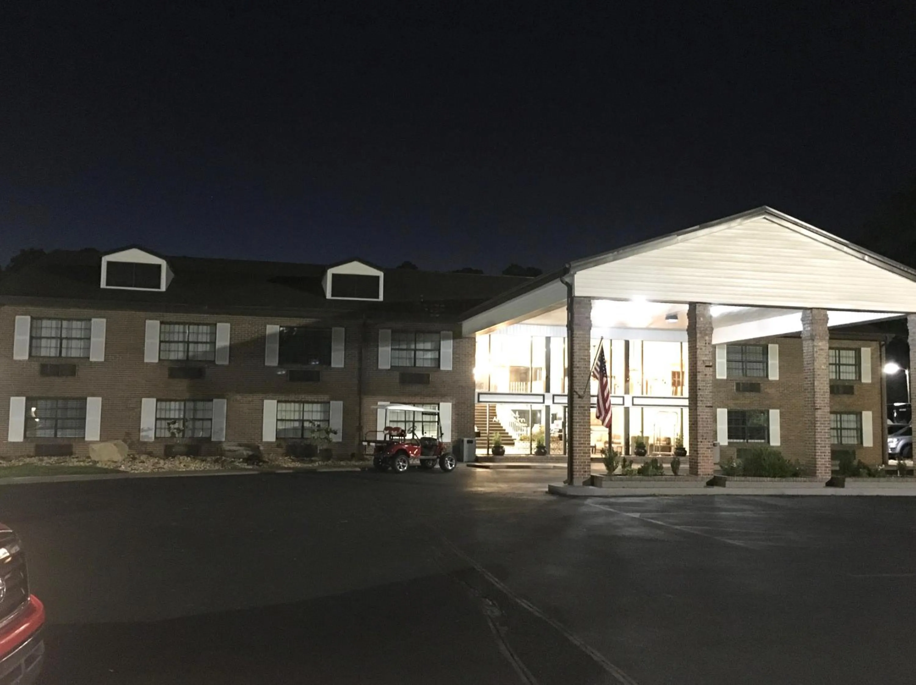 Facade/entrance in At Home Inn - Pensacola