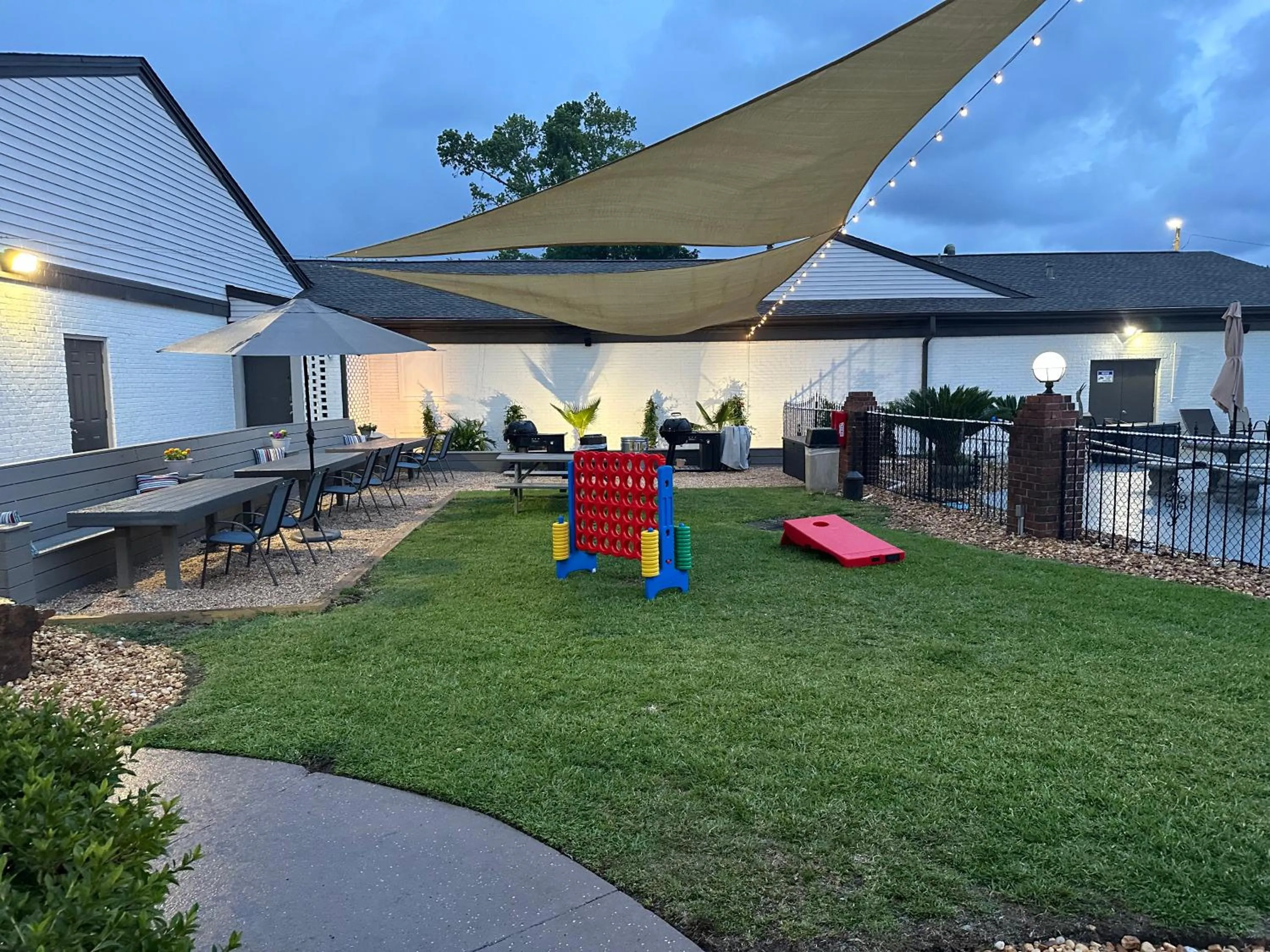 At Home Inn - Pensacola