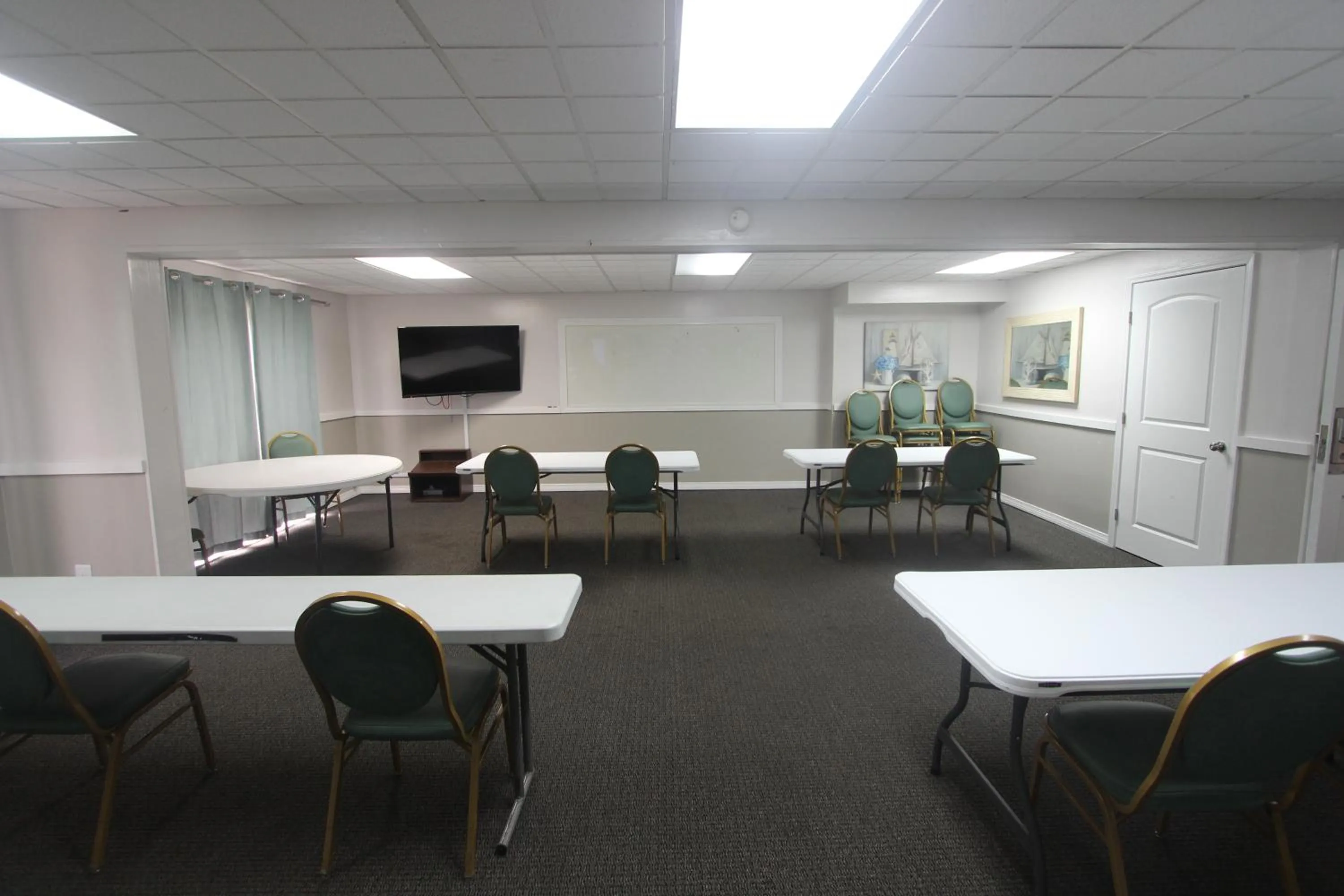 Meeting/conference room in At Home Inn - Pensacola