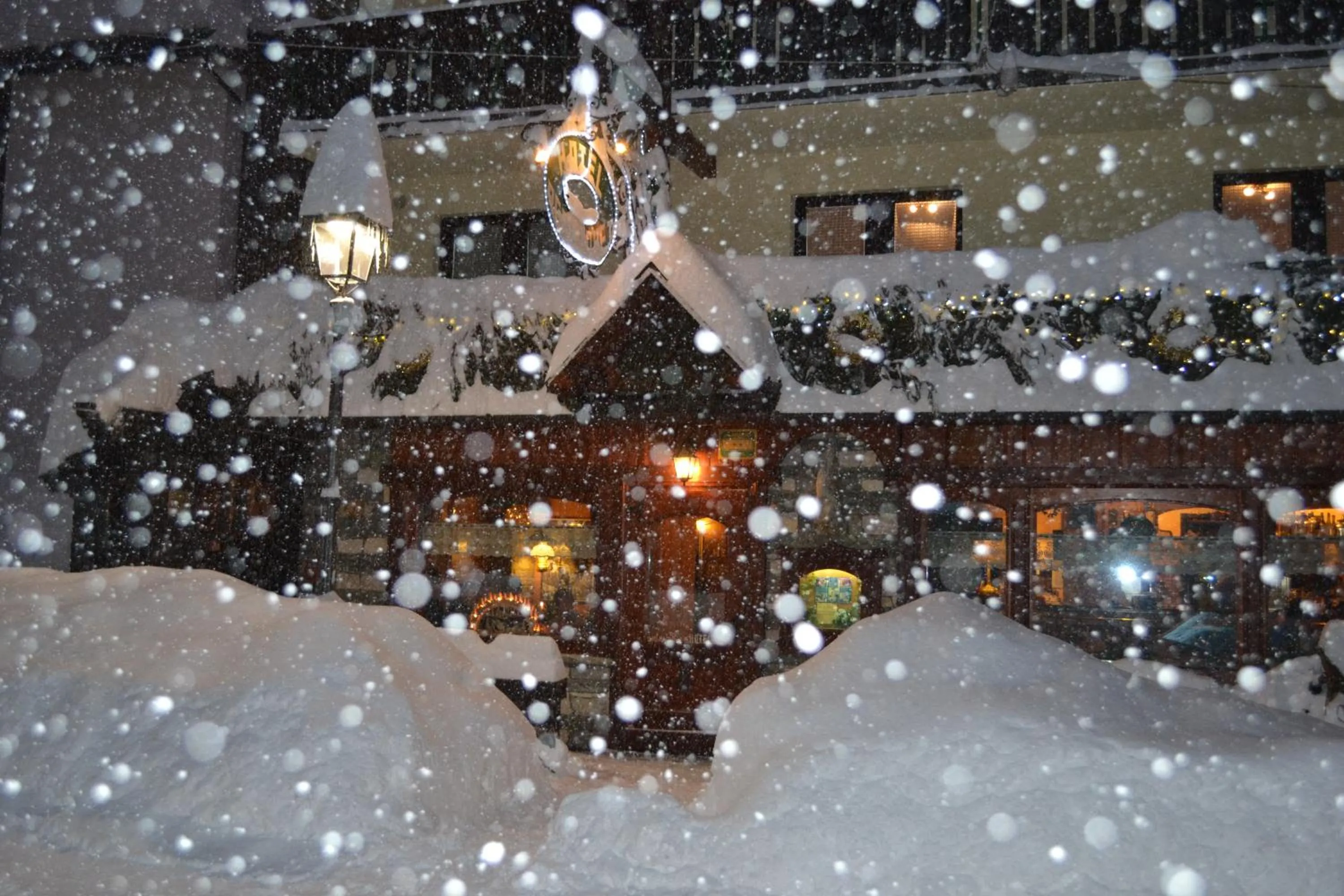 Property building in Hotel Perruquet 3 Stelle SUPERIOR