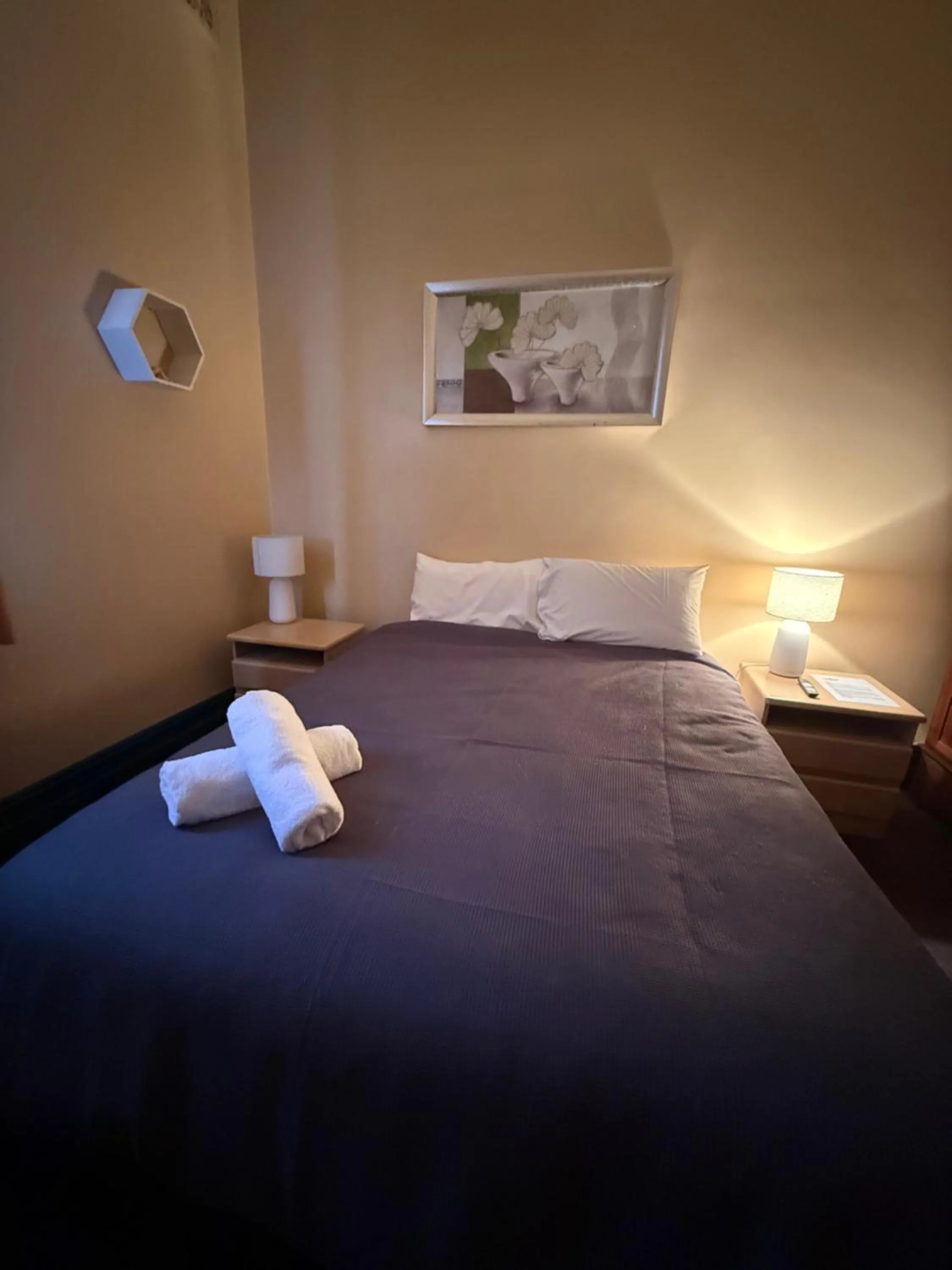 TV and multimedia, Bed in Bellbird Hotel