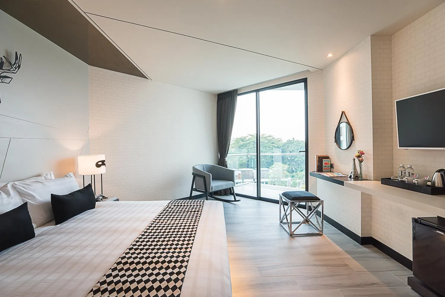 Coffee/tea facilities, Bed in Mera Mare Pattaya