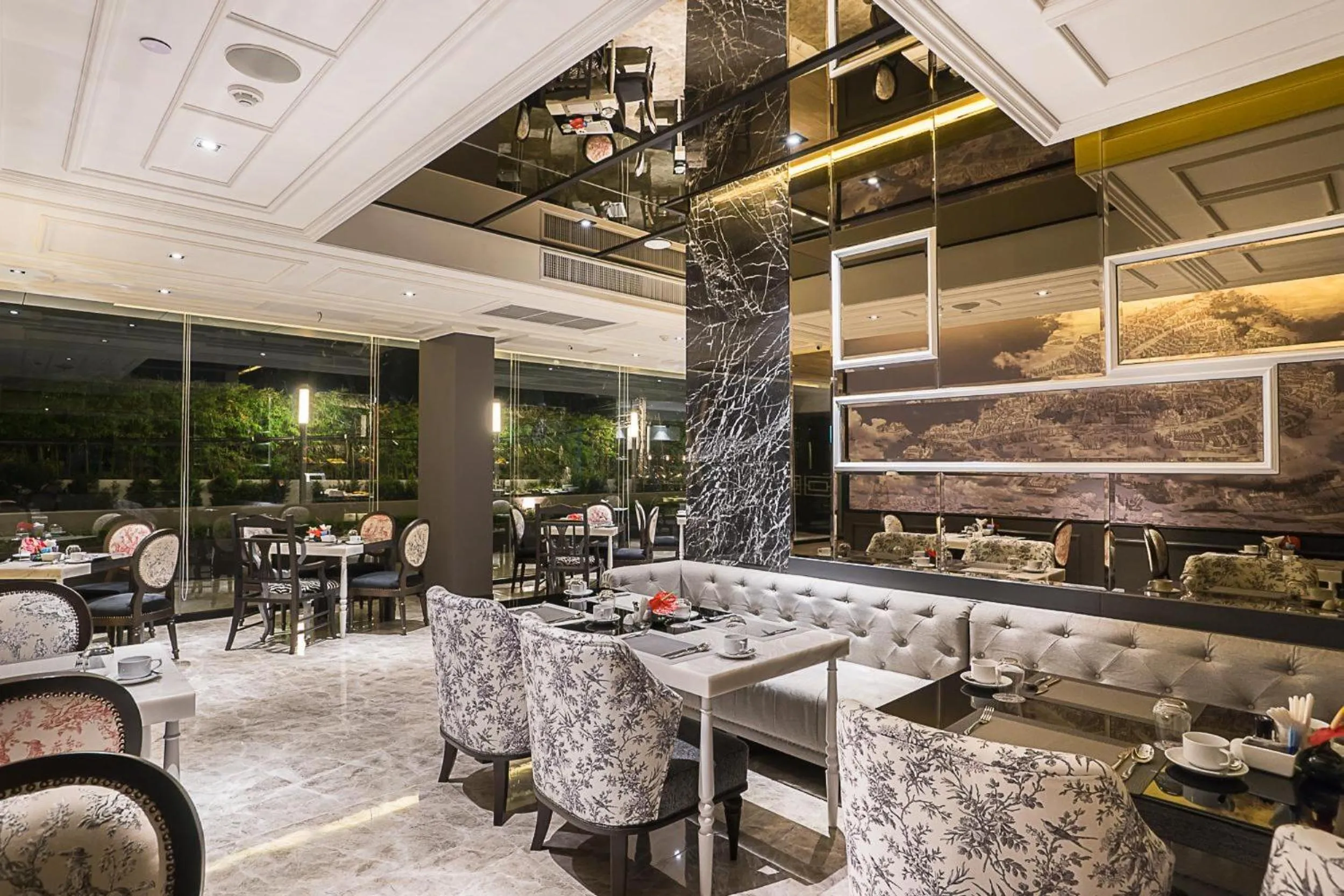 Restaurant/places to eat in Mera Mare Pattaya