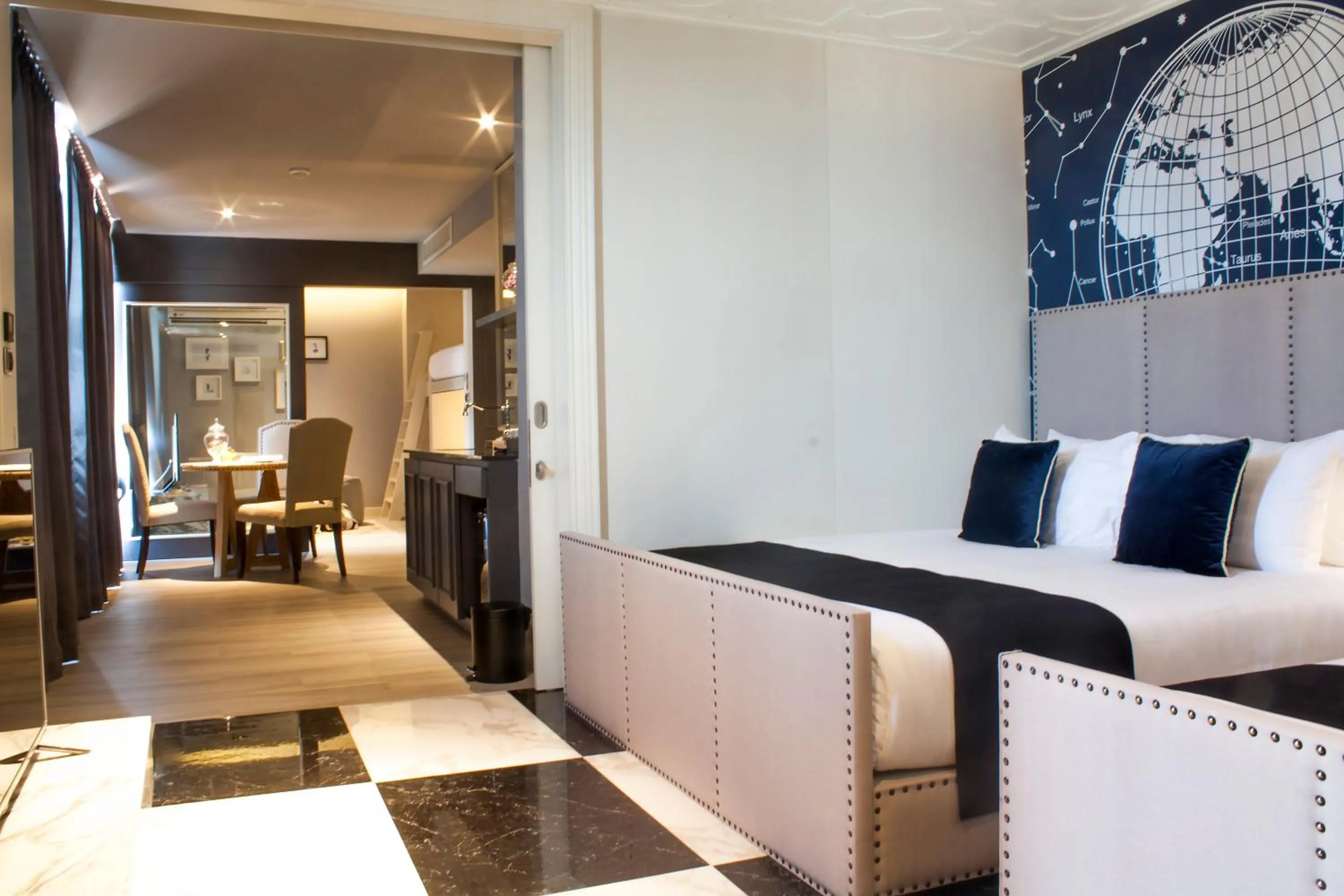 Living room, Bed in Mera Mare Pattaya