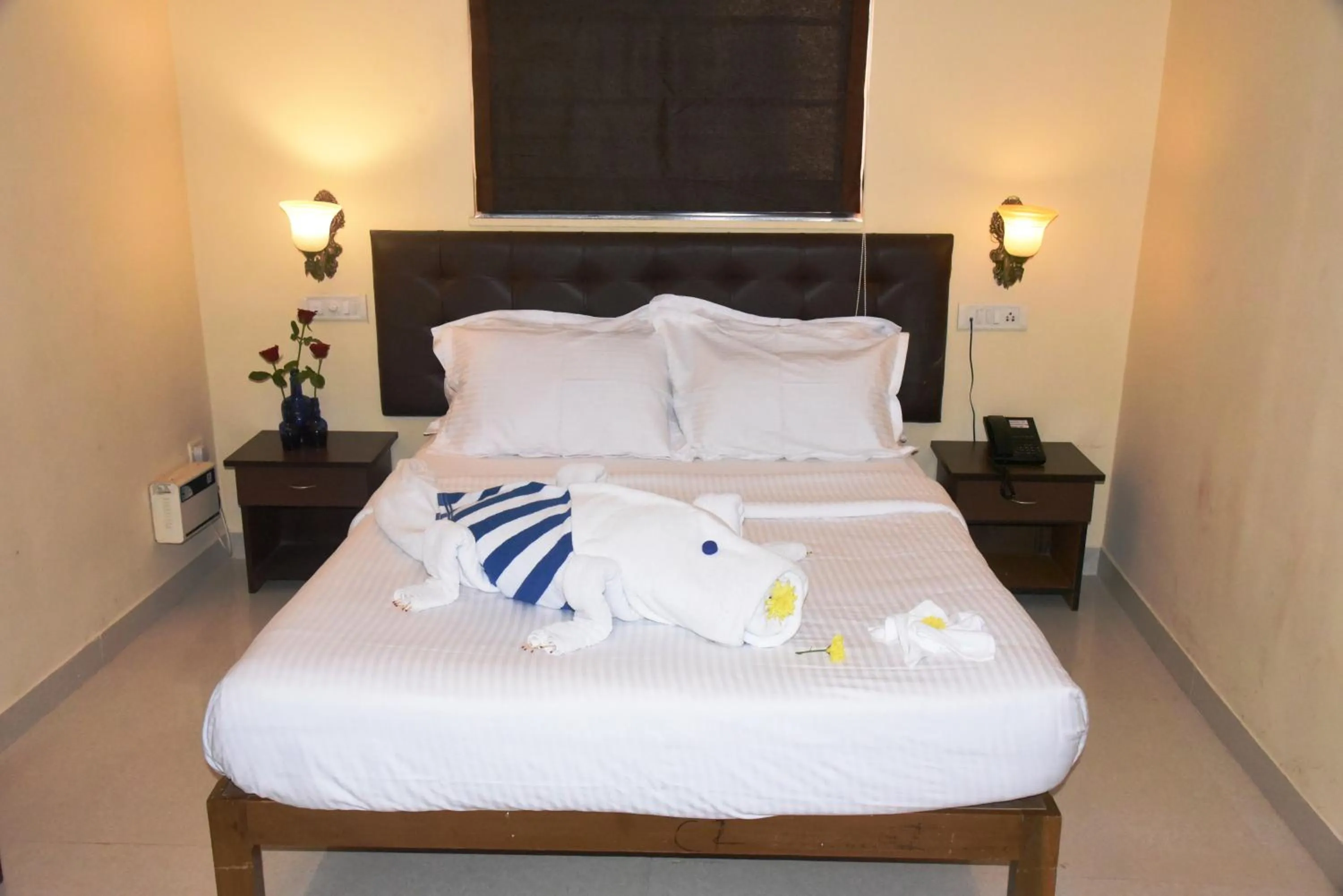 Bed in Ticlo Resorts