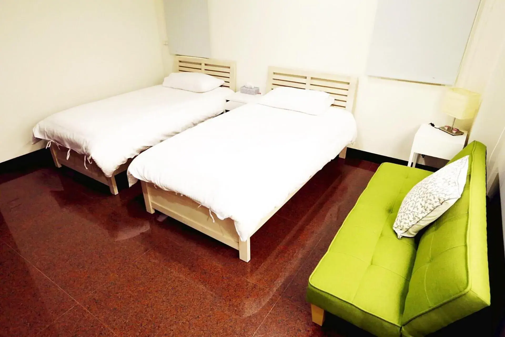 Standard Double or Twin Room with Garden View in Love B&B Standard Double or Twin Room with Garden View in Love B&B