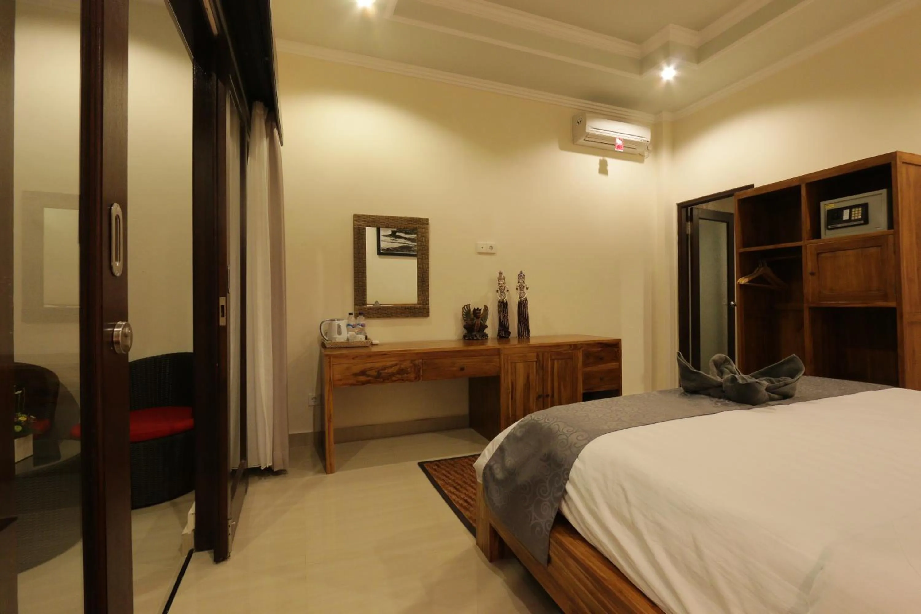 Decorative detail, Bed in Duana Sari by Mahaputra