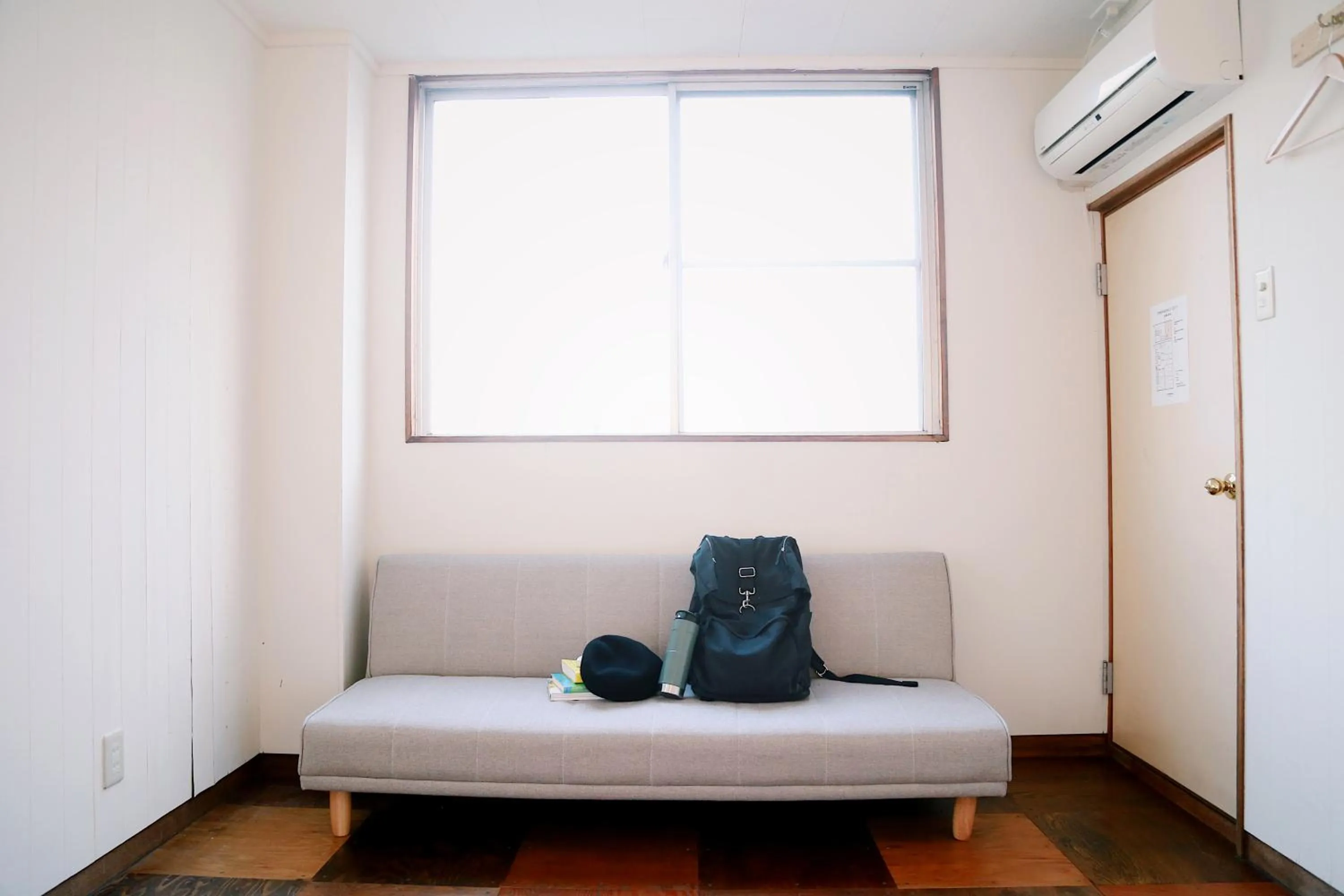 Photo of the whole room in Y Pub & Hostel Tottori