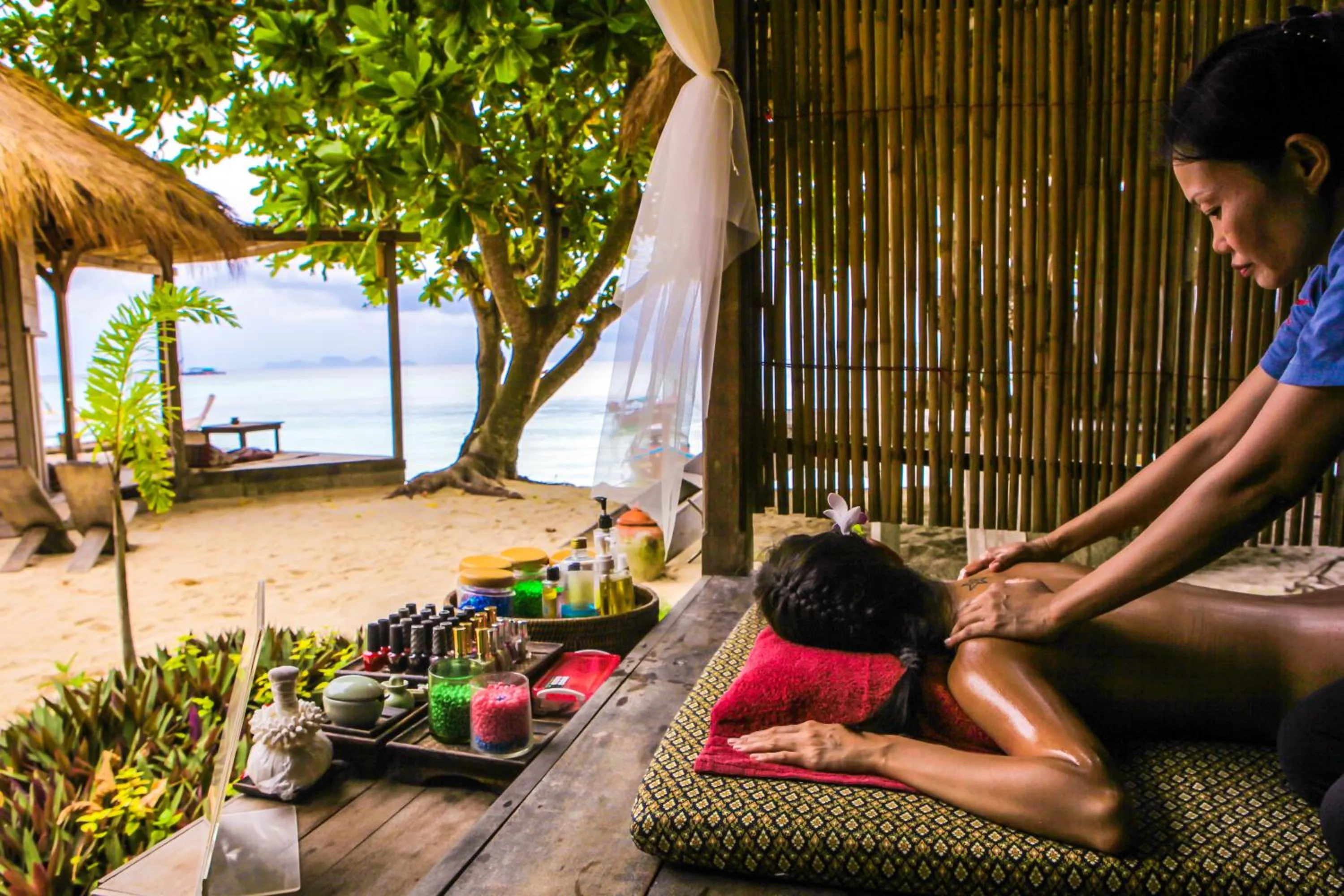 Massage in Castaway Resort Koh Lipe
