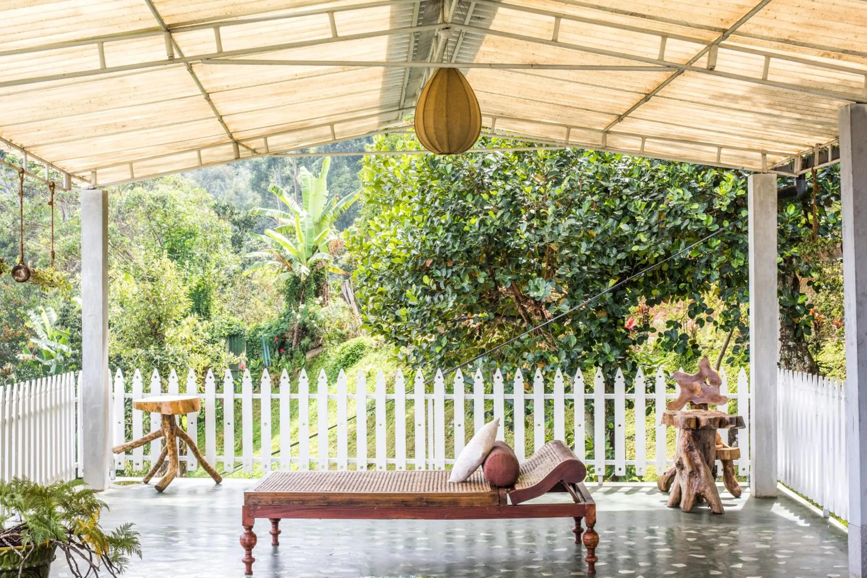 Property building in Villa Perpetua