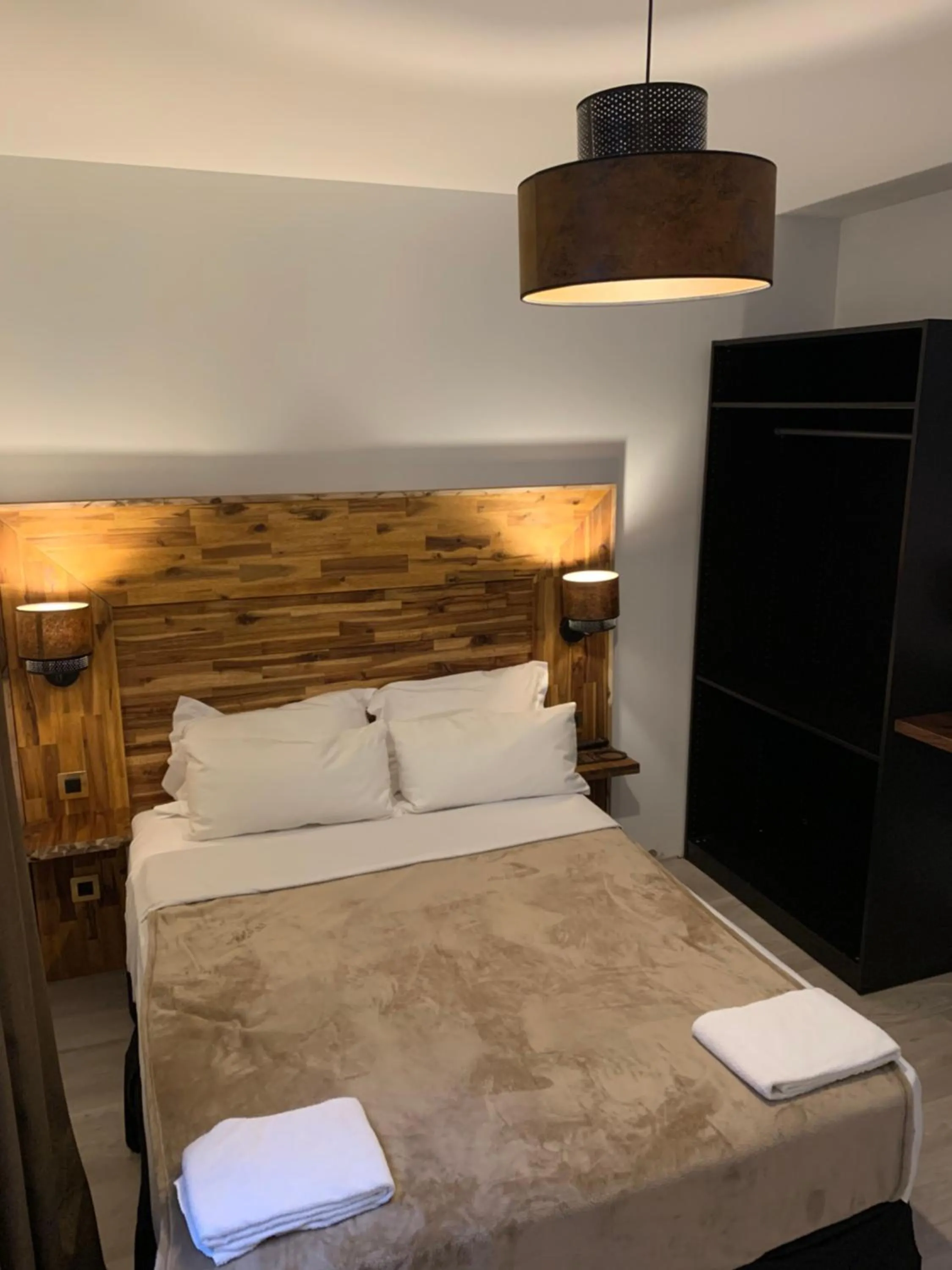 Bed in Ménil Bon Temps