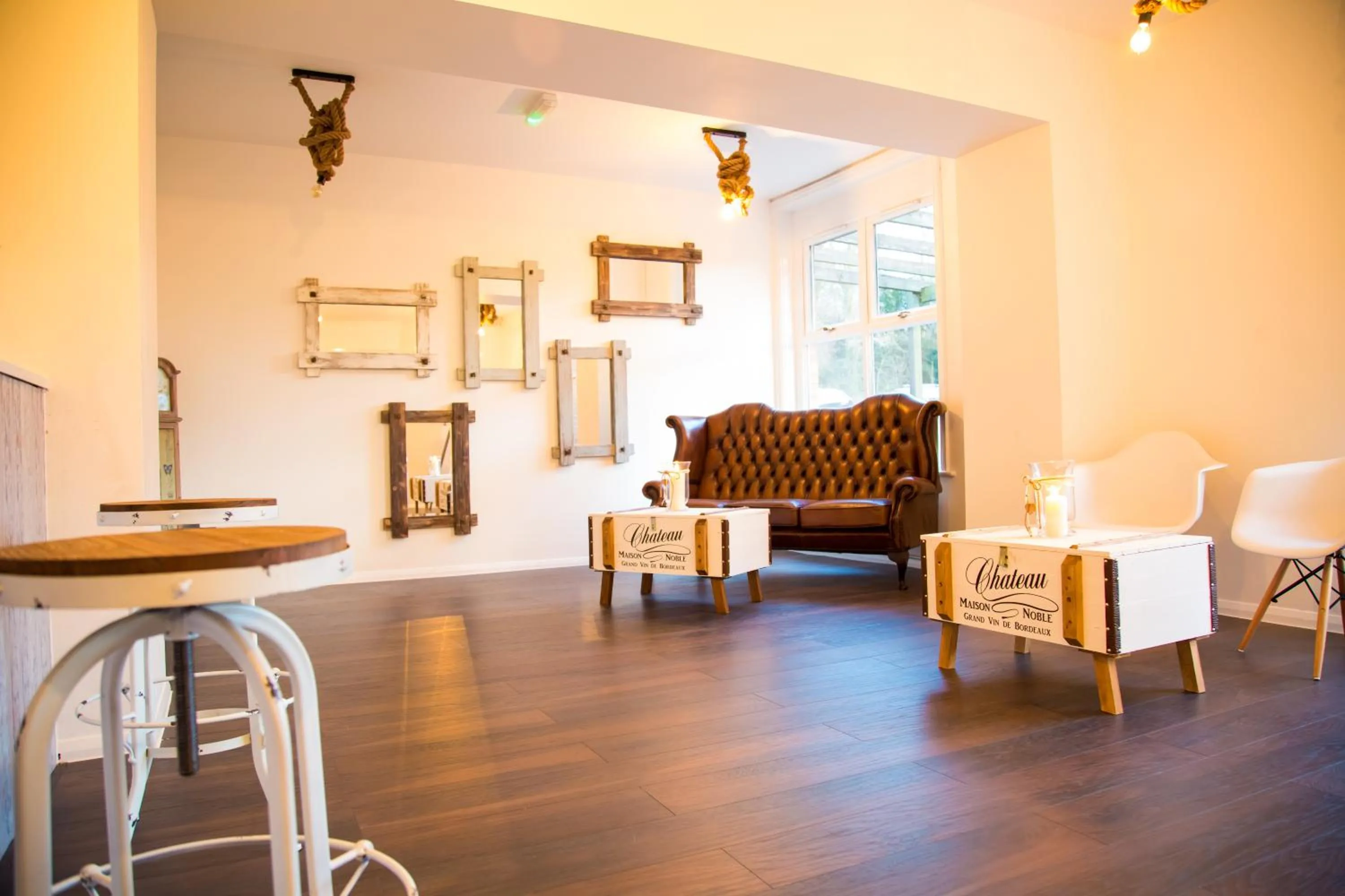 Day in Gray Manor Hotel