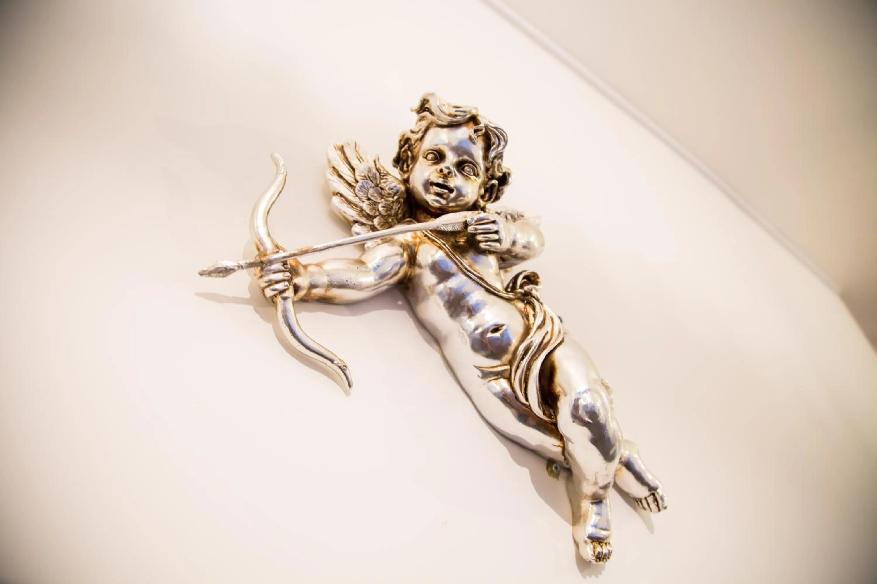 Decorative detail in Gray Manor Hotel