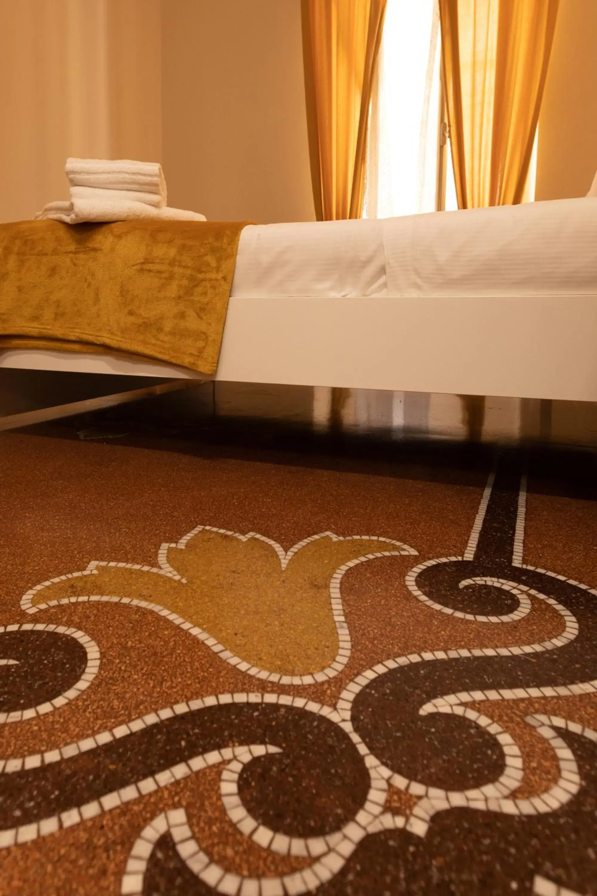 Double Room with Private External Bathroom - single occupancy in Granello Suite Central Double Room with Private External Bathroom - single occupancy in Granello Suite Central