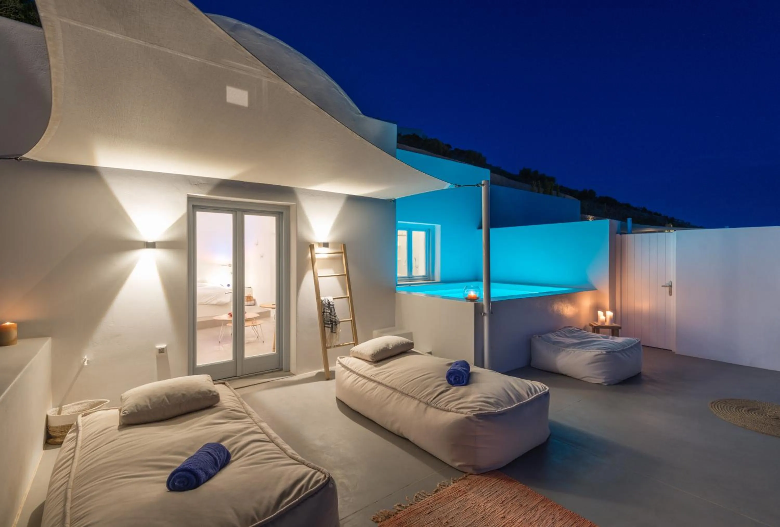 Patio in Santorini Heights