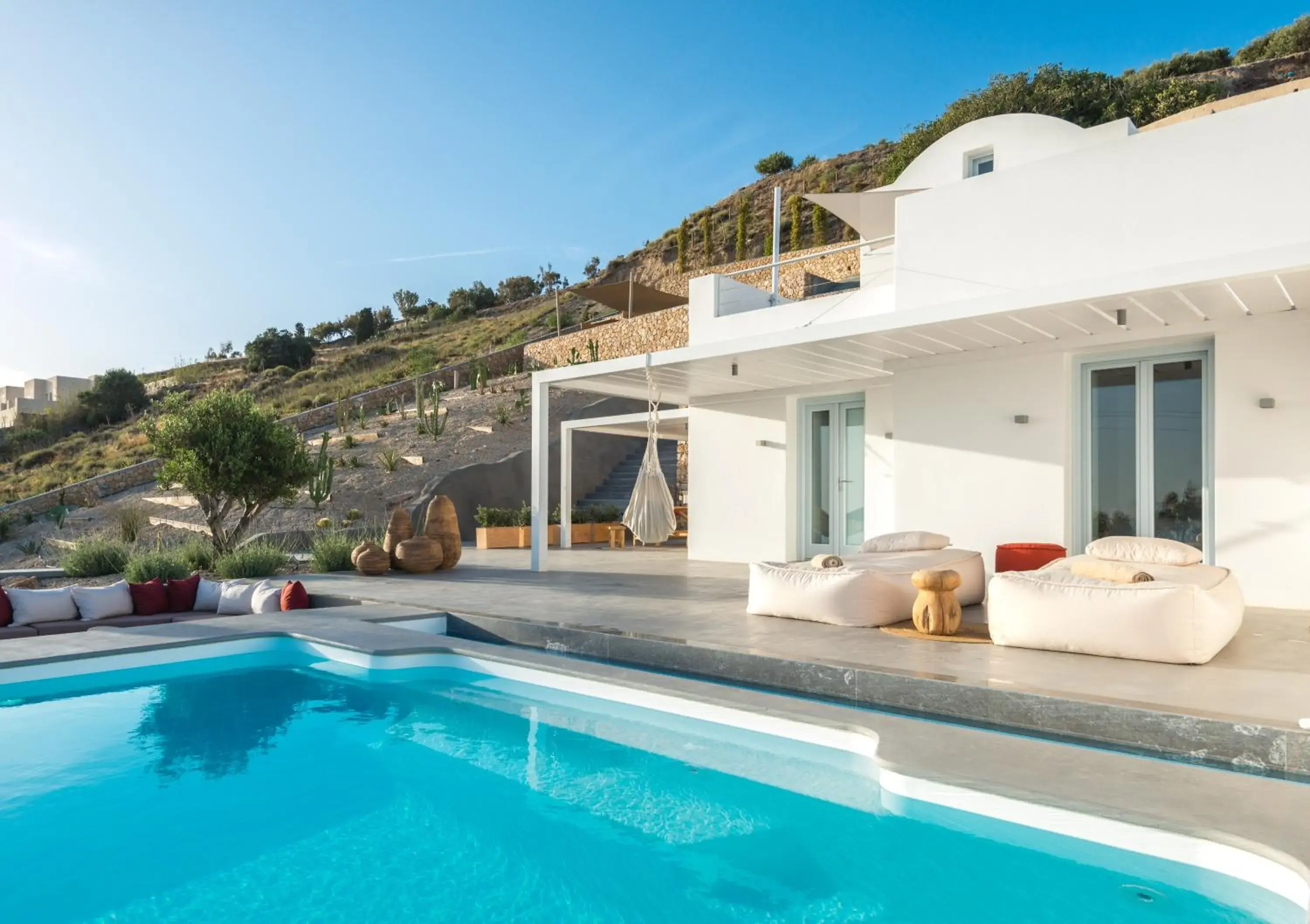 Property building in Santorini Heights Property building in Santorini Heights