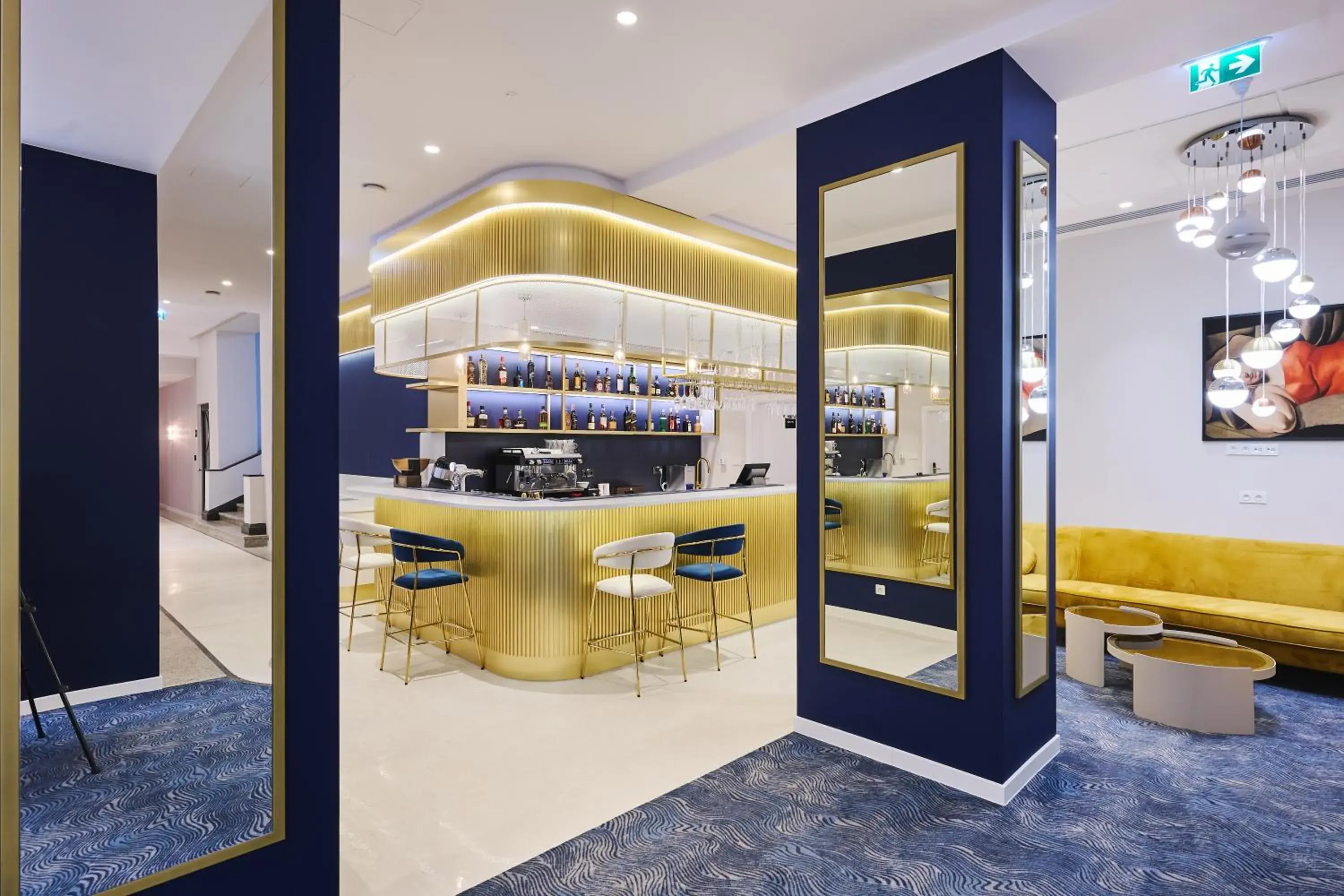 Lounge or bar in Aiden by Best Western Lodz Lounge or bar in Aiden by Best Western Lodz