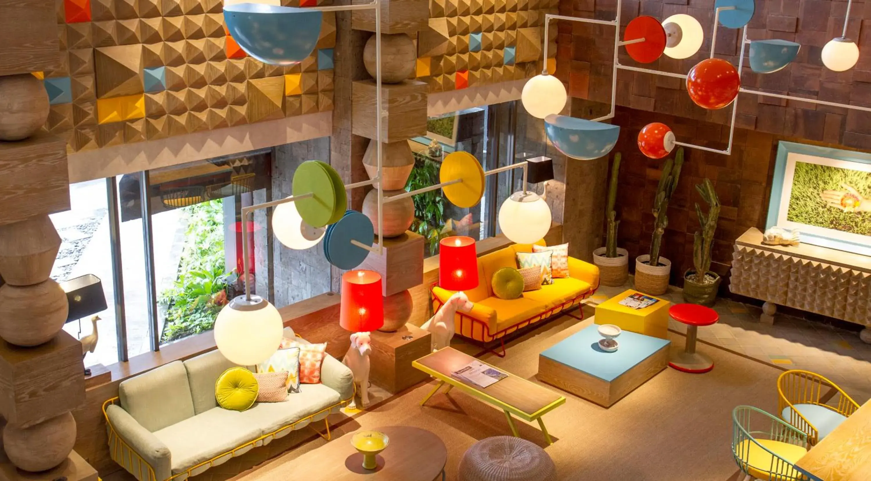 Facade/entrance in Tijili Hotel Seminyak Facade/entrance in Tijili Hotel Seminyak